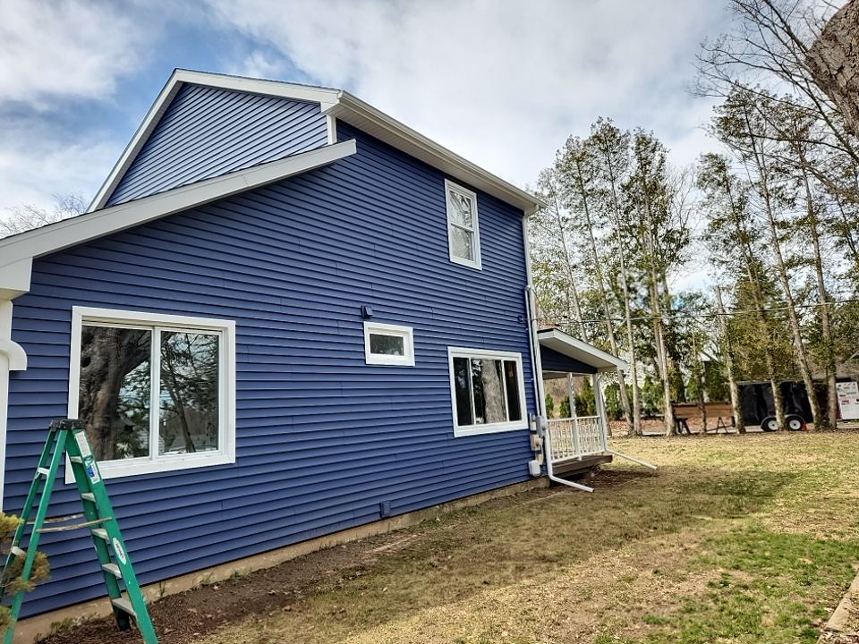 Siding Replacement using CertainTeed Restoration Classis D4 by 180 Contractors
