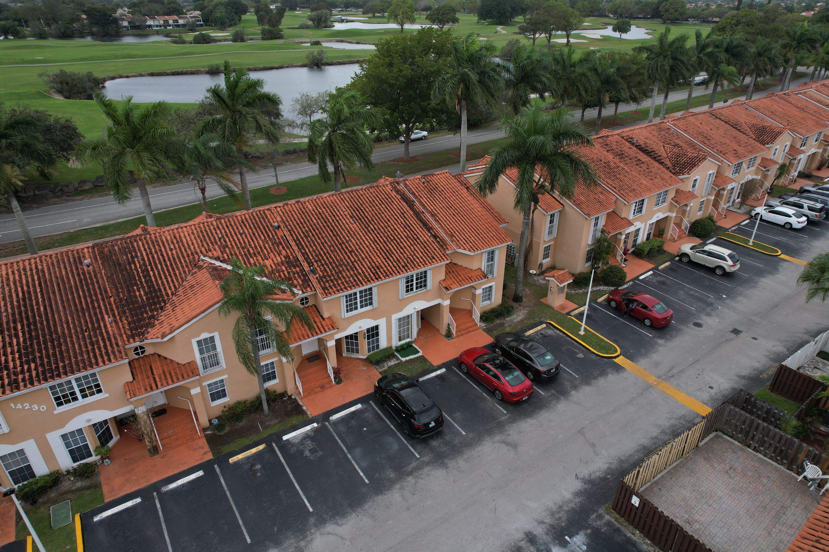 SIENNA VILLAS CONDO - BLDG 14230 by Souffront Construction & Engineering