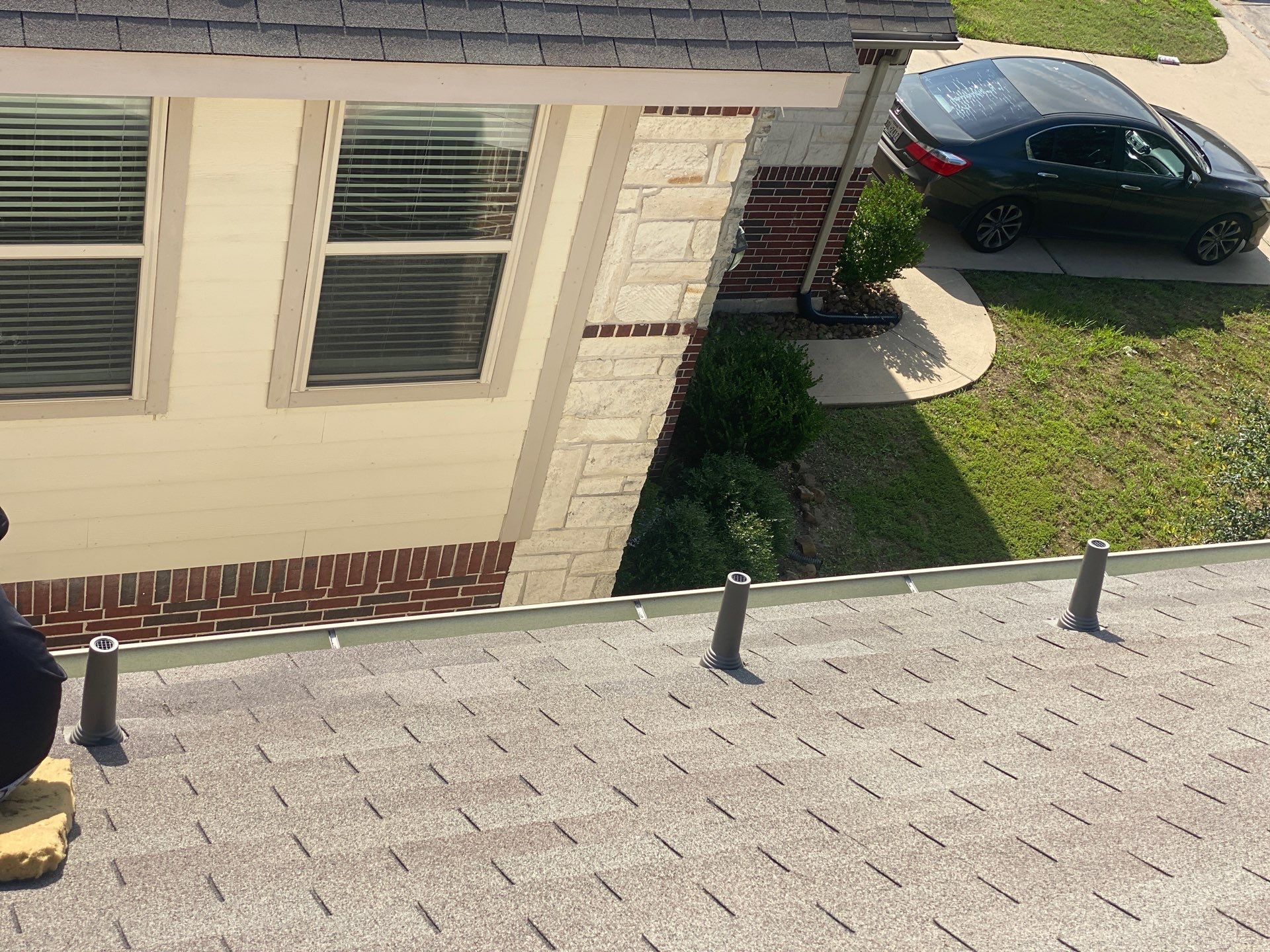 Hail Damage using Owen's Corning Duration (Lifetime) Shingles by Roof Repair Company