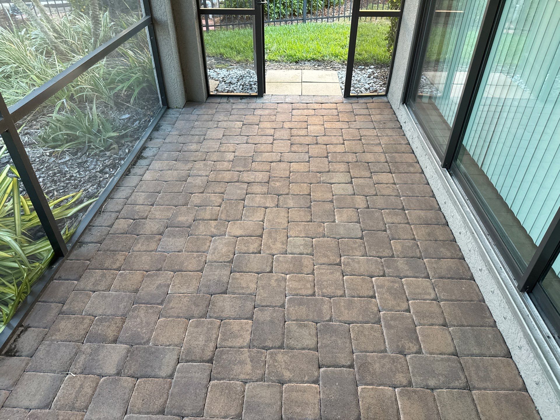 Paver Driveway, Walkway, Patio & Concrete Sidewalk Cleaning in Artisan Lakes Esplanade, Palmetto, FL | Sunshine AquaWash by Sunshine AquaWash