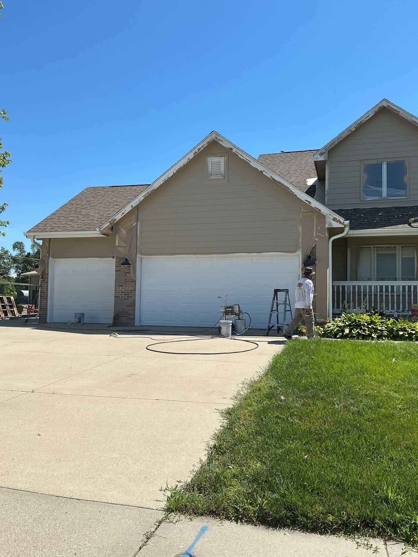 Residential Exterior Repaint  by Midwest Paint LLC