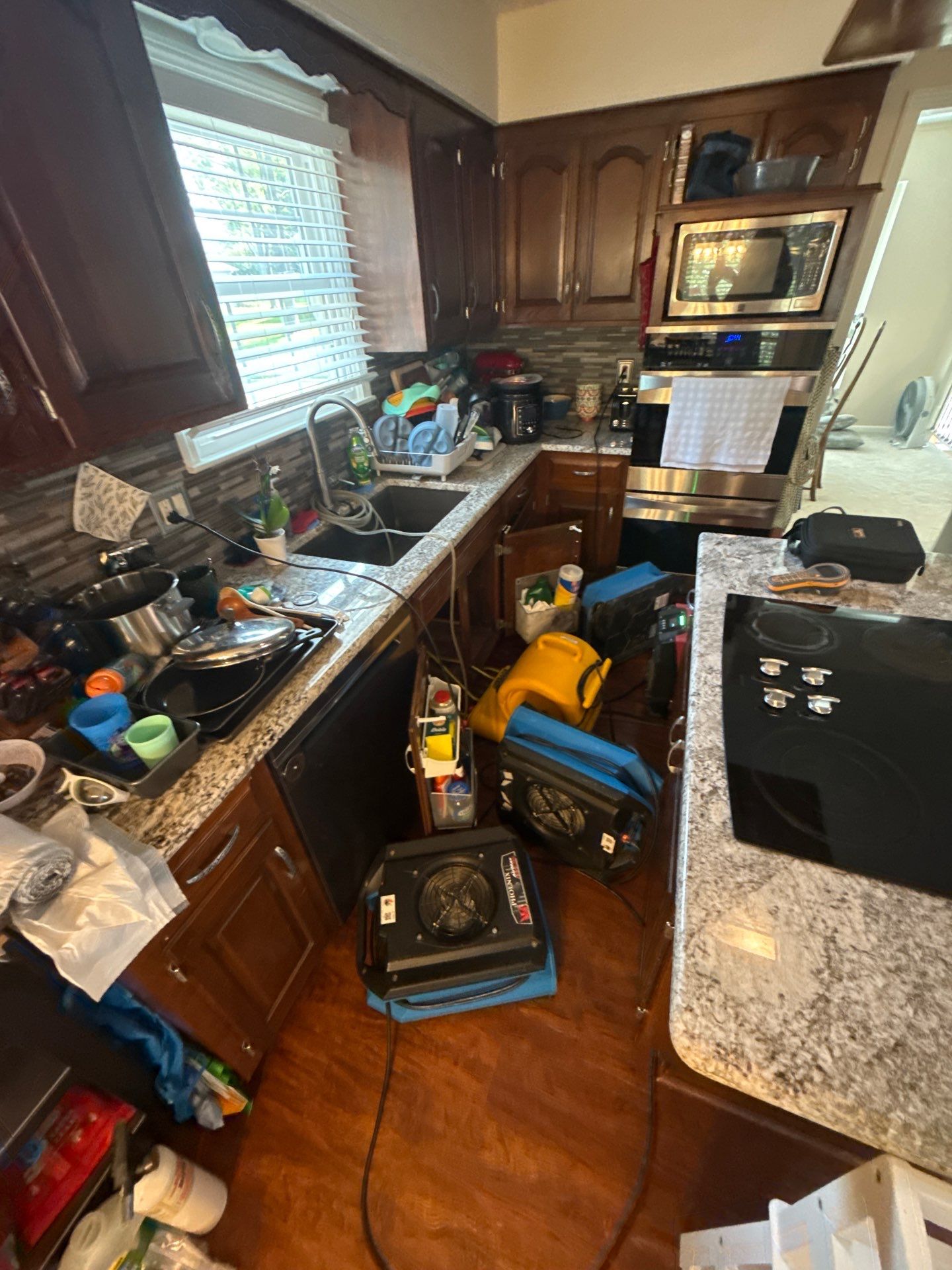 Kitchen Water Mitigation and Structural Drying Service in Blue Springs by Fine Restoration
