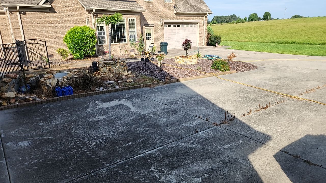 House Wash using cleaner by Power Wash Masters LLC