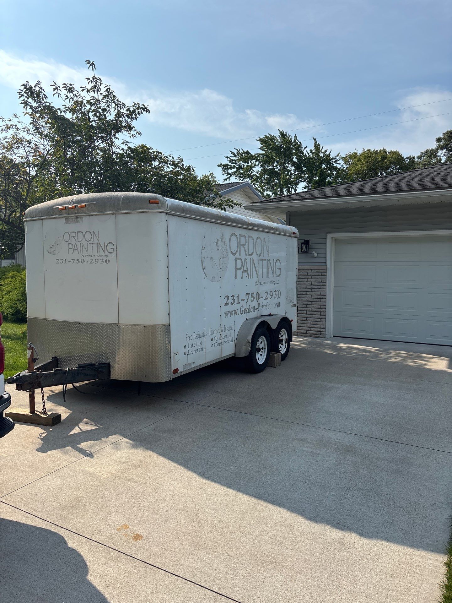Basalt Epoxy Flake Floor Coating for Muskegon Residential Garage by Gordon Painting