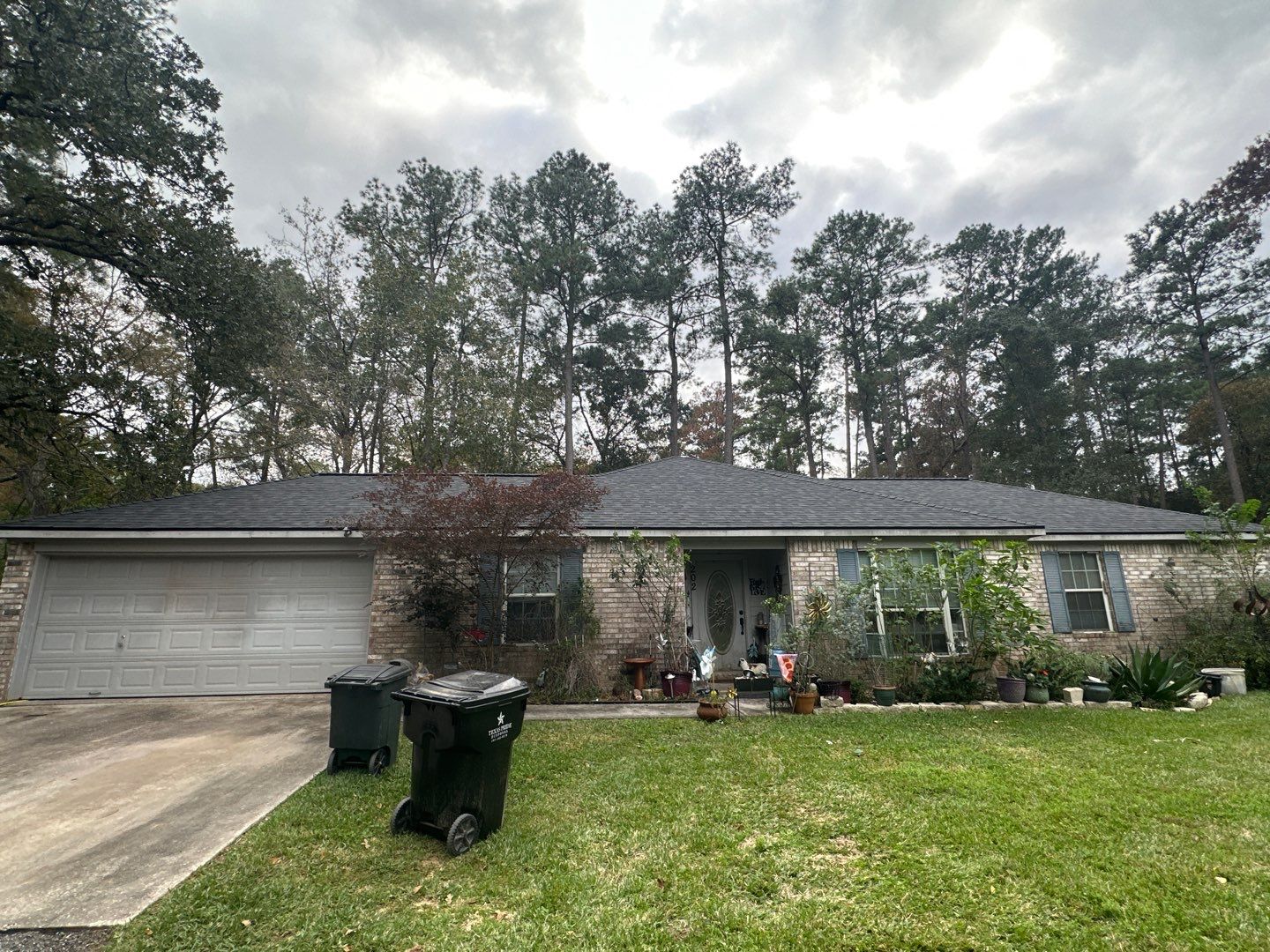 Residential Roofing Installation using Owen's Corning Duration (Lifetime) Shingles by Roof Repair Company