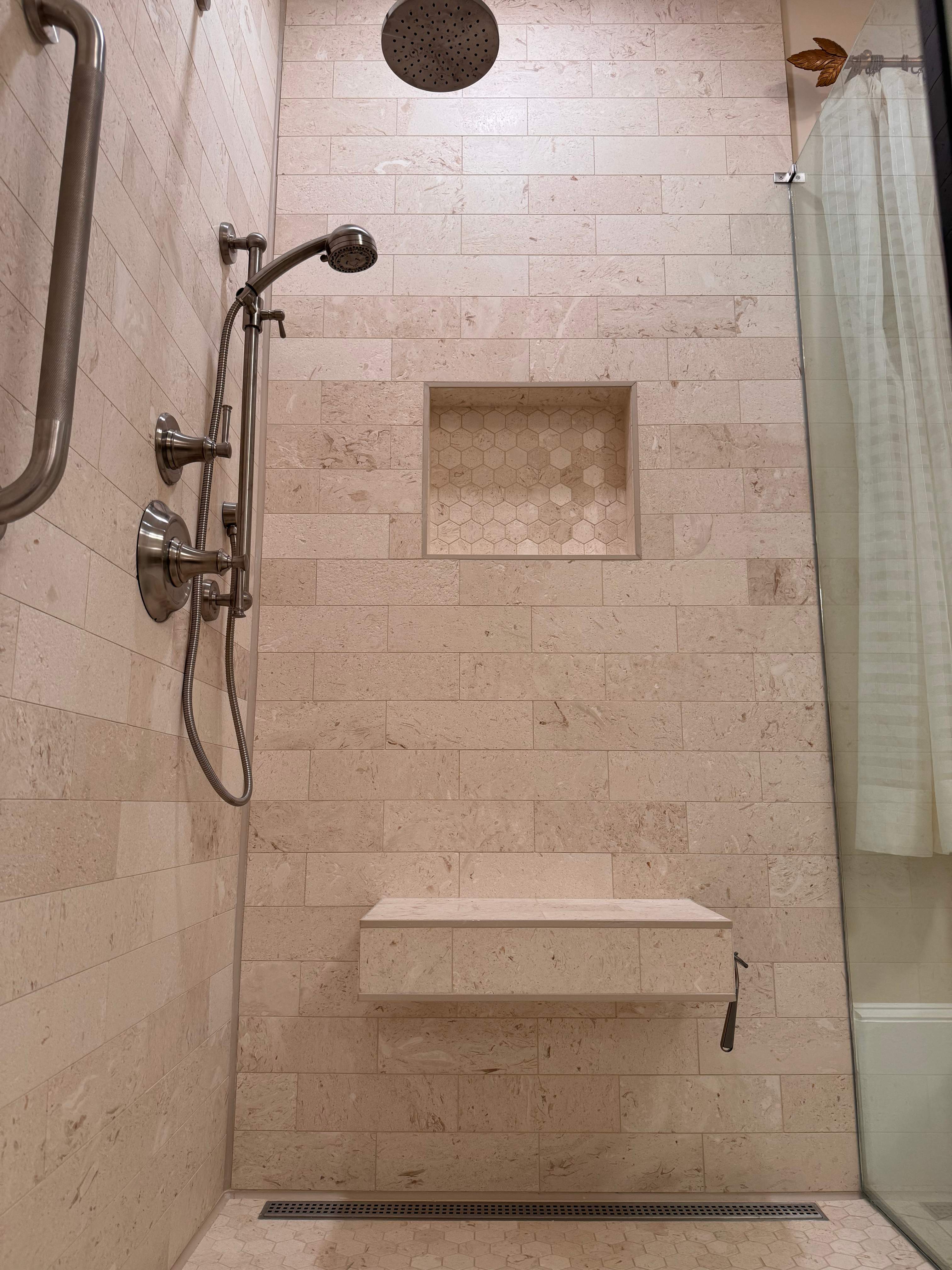 Master bathroom renovation by Prudencio
