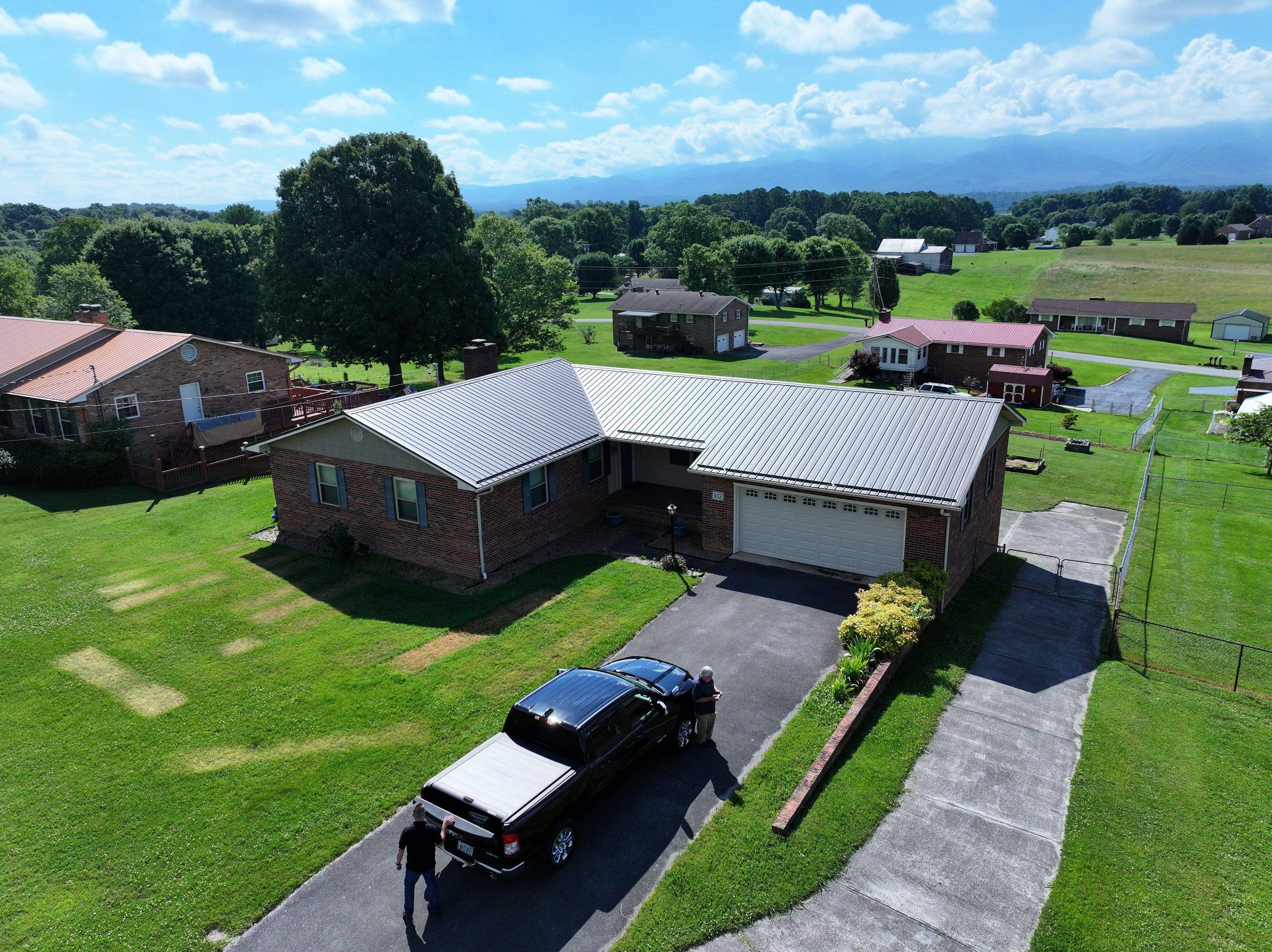 Maximoff Residence by Omnia Roofing