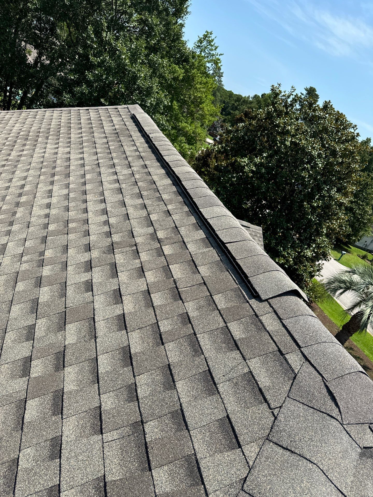 GAF HDZ - Weathered Wood by Linta Roofing Inc