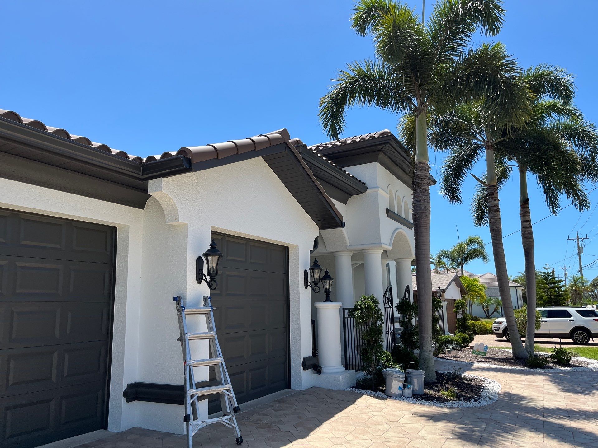 Stylish seamless gutters in Cape Coral FL by Gutter Professors
