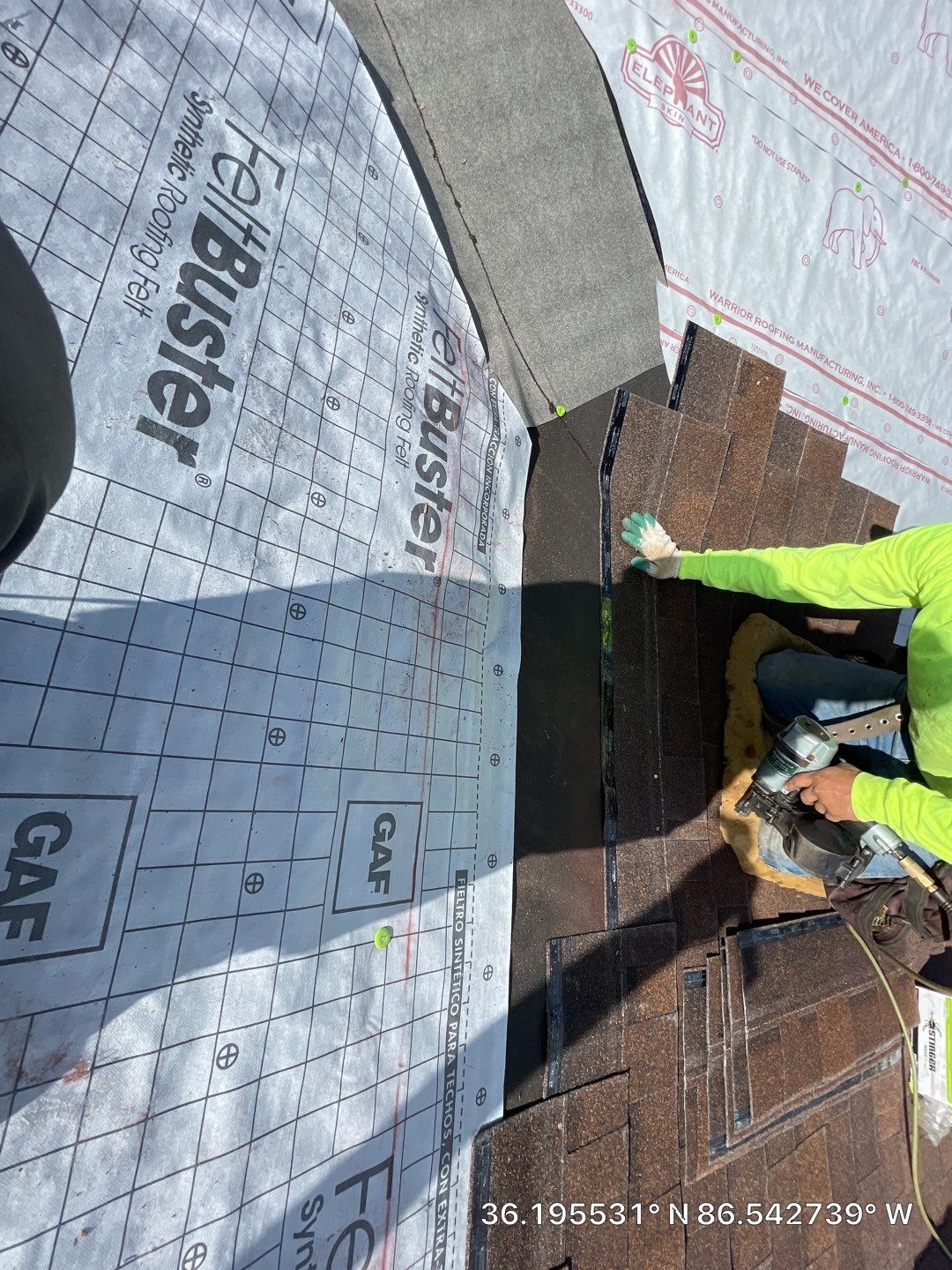 Residential Roofing Installation using Owens Corning Oakridge Roofing System by Undersun Roofing 