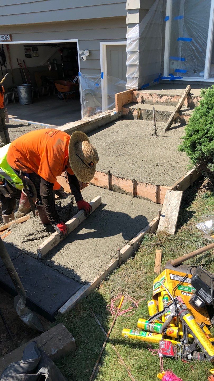 Justin | Retaining Wall, Landscape Project  by Jireh Asphalt & Concrete Inc 