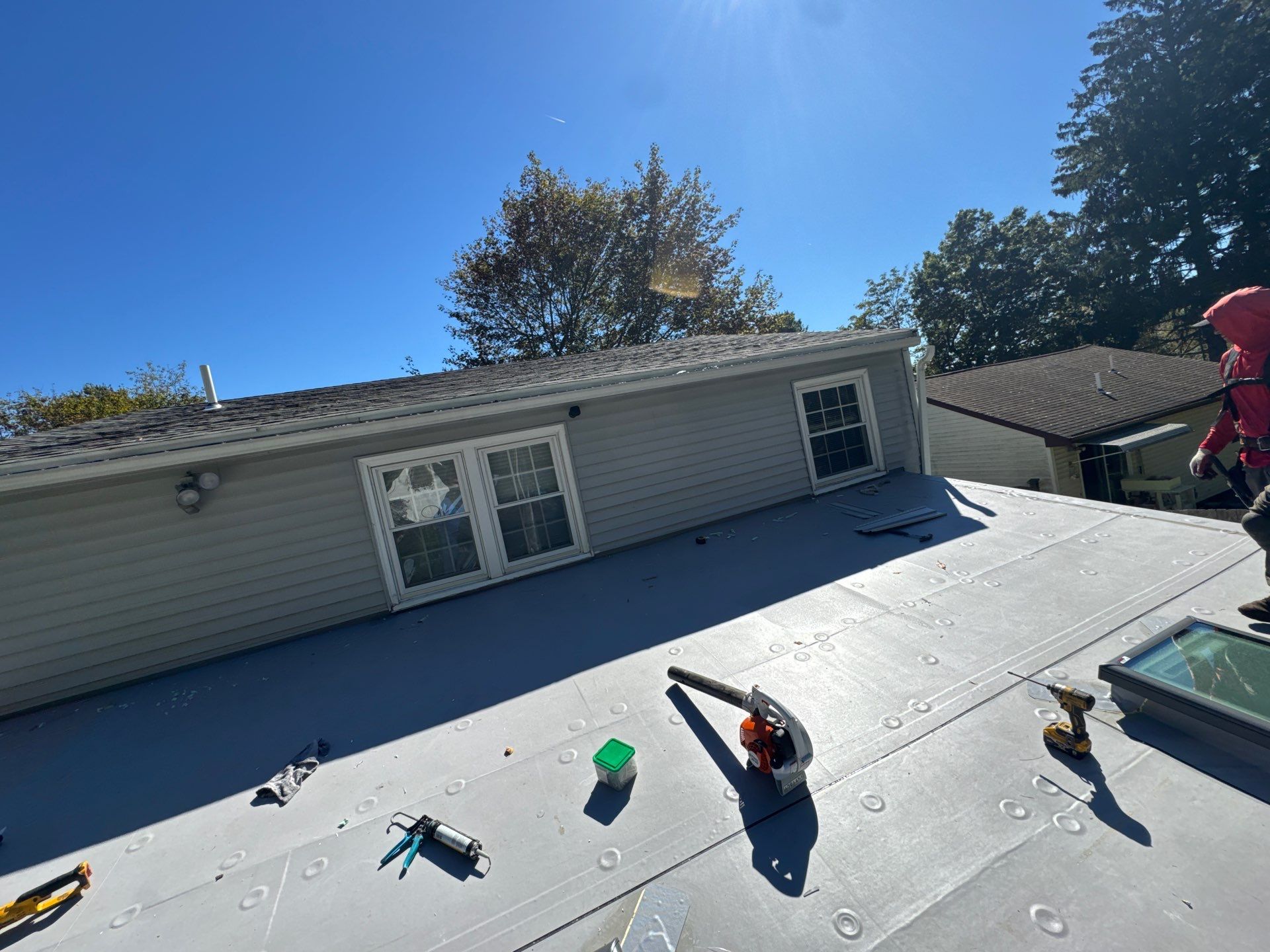 EPDM Roof & Vinyl Siding Replacement – Billerica, MA by Mighty Dog Roofing of Greater Middlesex County