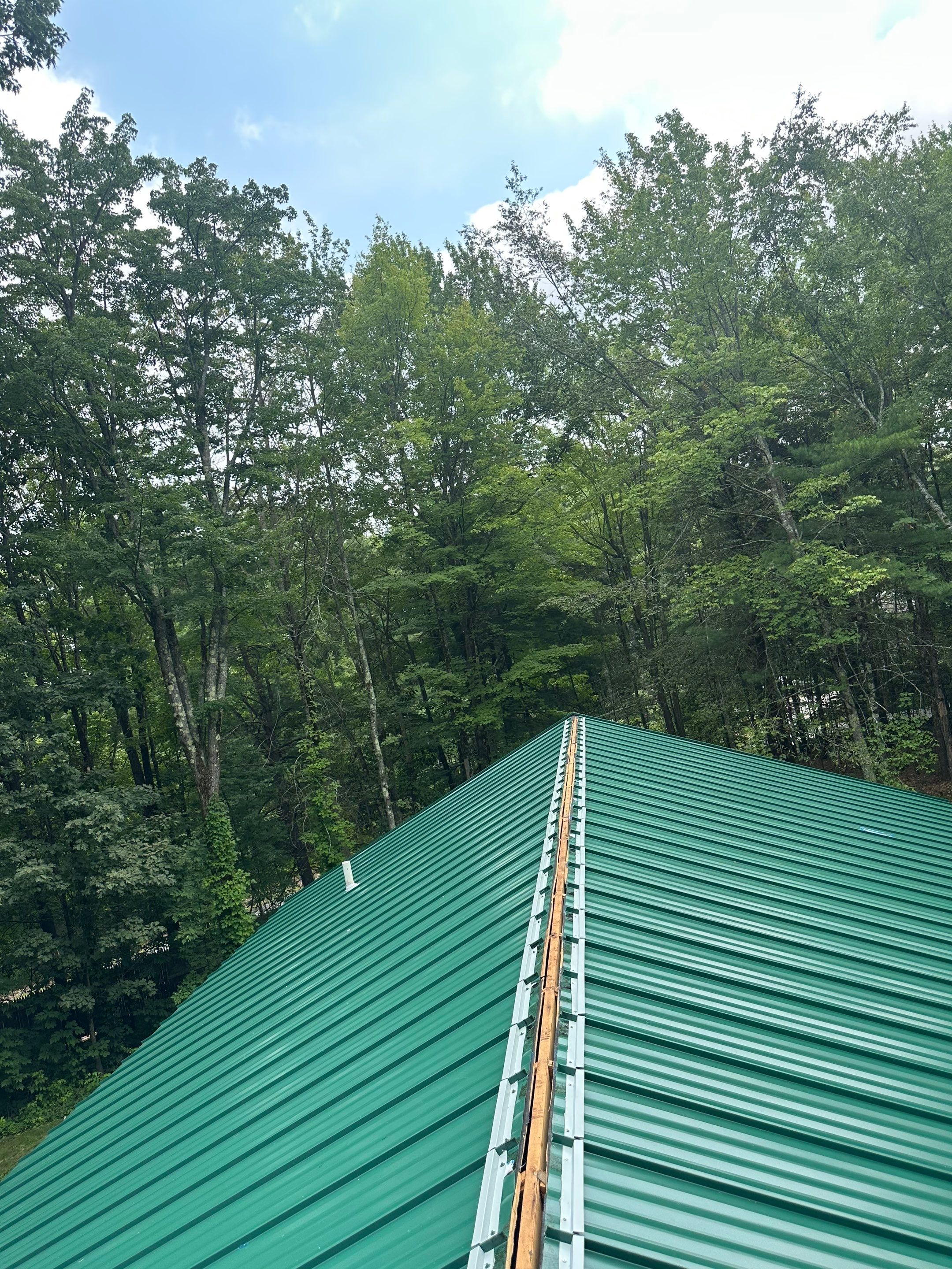 π‘π Standing Seam Metal Roofing Project | Strafford, NH by Tall pine roofing