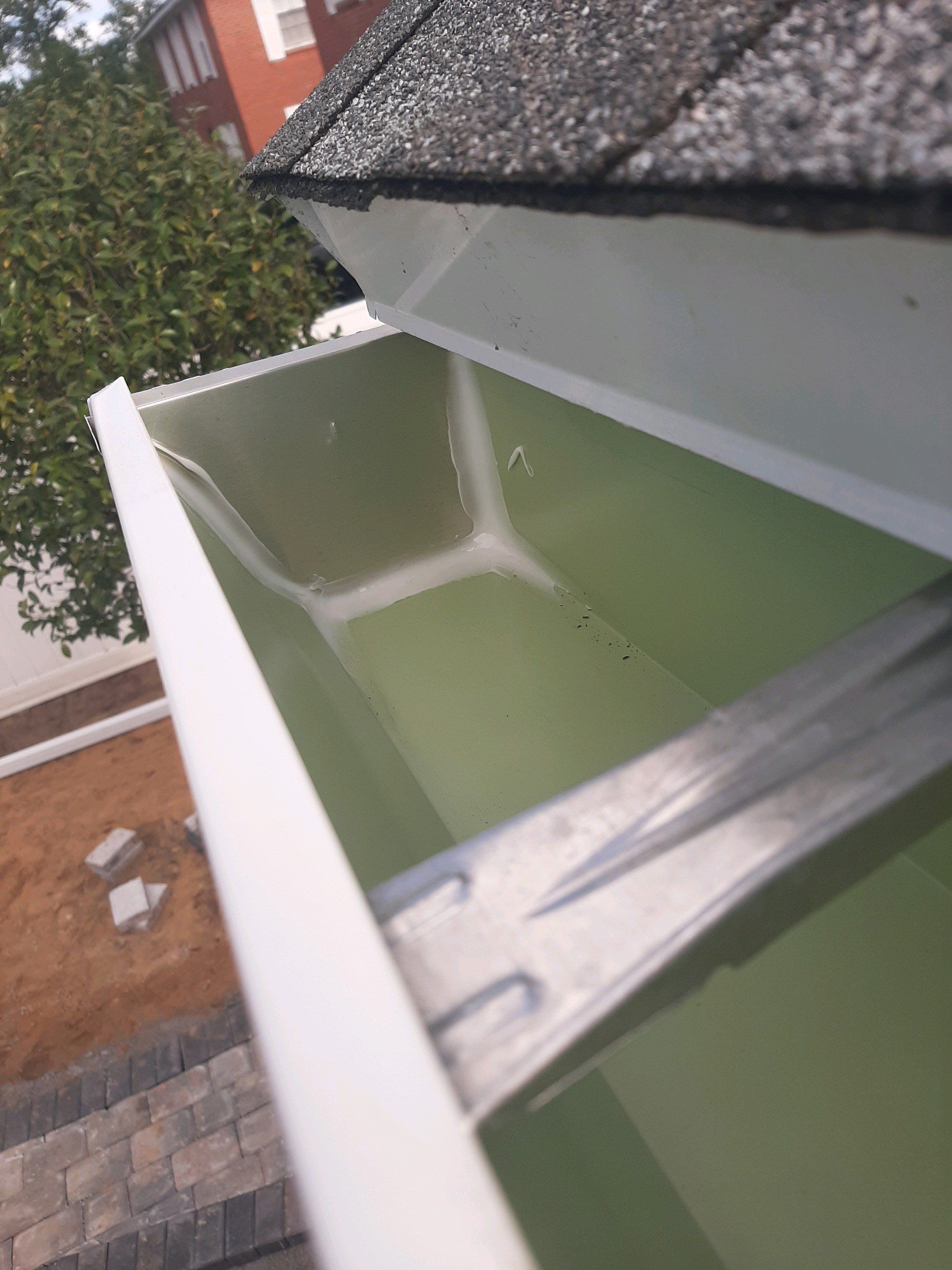 Gutter Installation using K-Style Seamless Gutters by Gutter Professors
