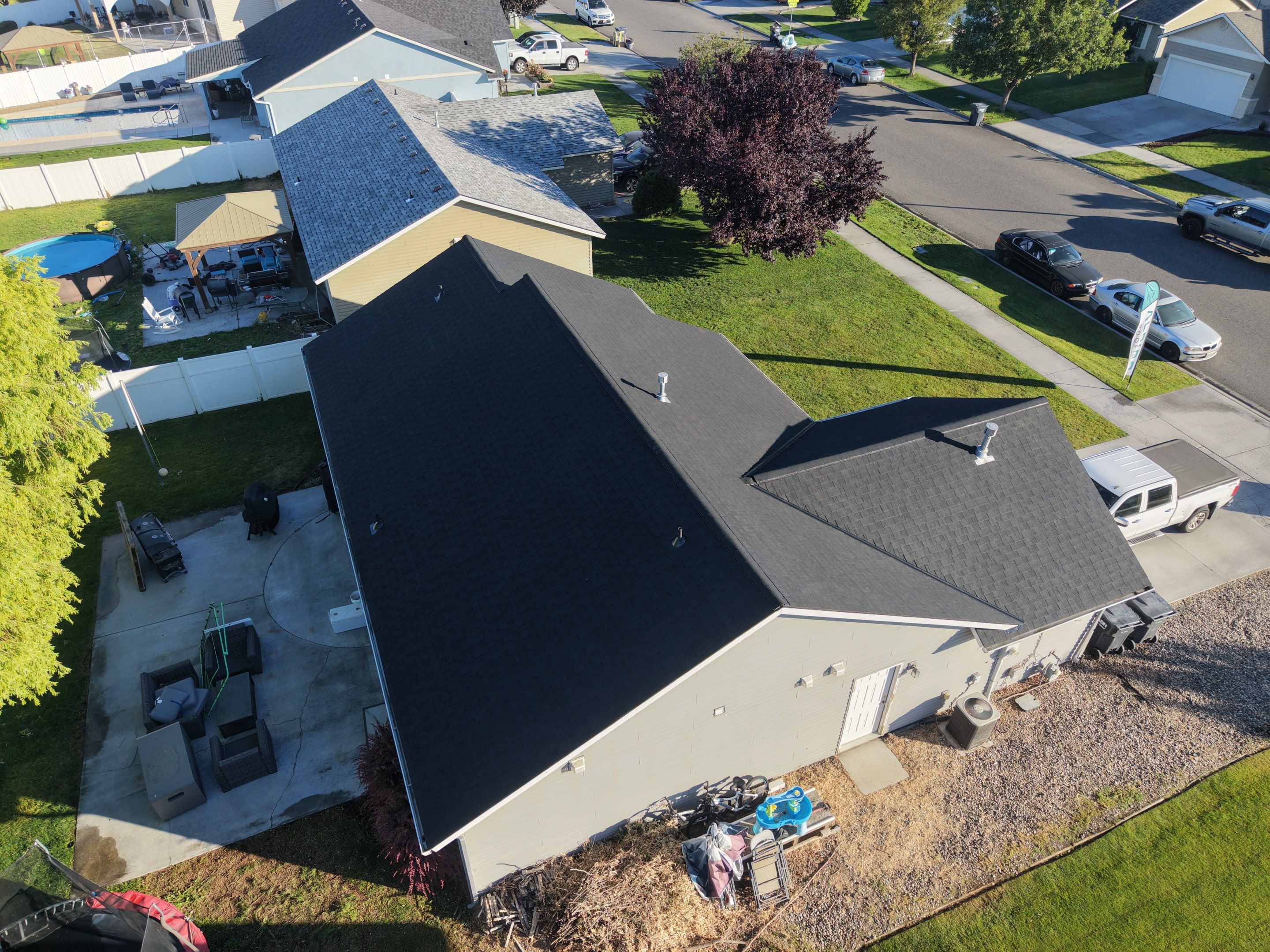 Full Residential Roof Replacement and Shingle Installation in Hudson Dr Pasco, WA 99301  The Denali System - Certainteed Landmark® Shingle - Cinder Black by Alpine Roofing
