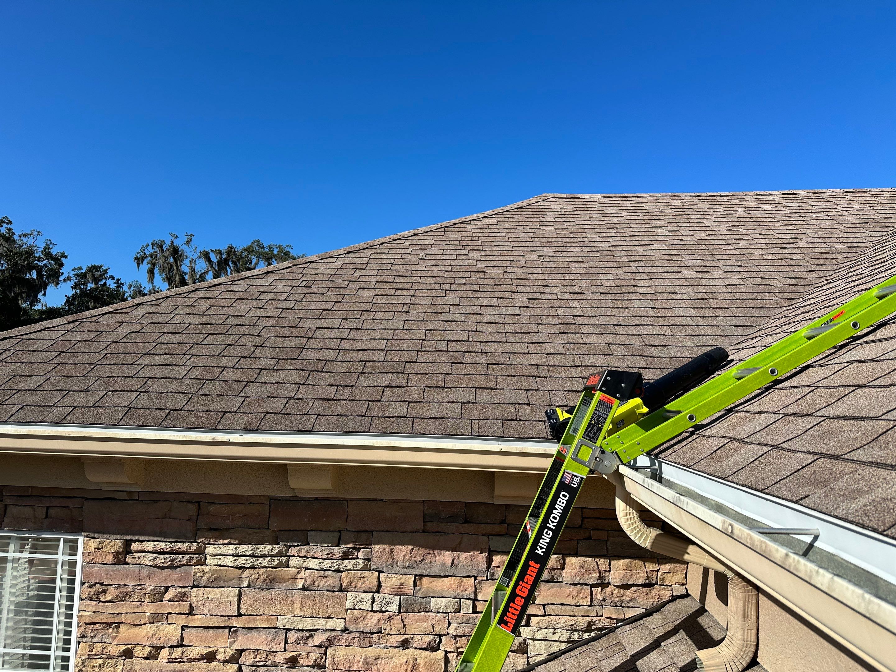 House Wash, Roof Cleaning & more Oakleaf Hammock, Ellenton, FL | Sunshine AquaWash by Sunshine AquaWash