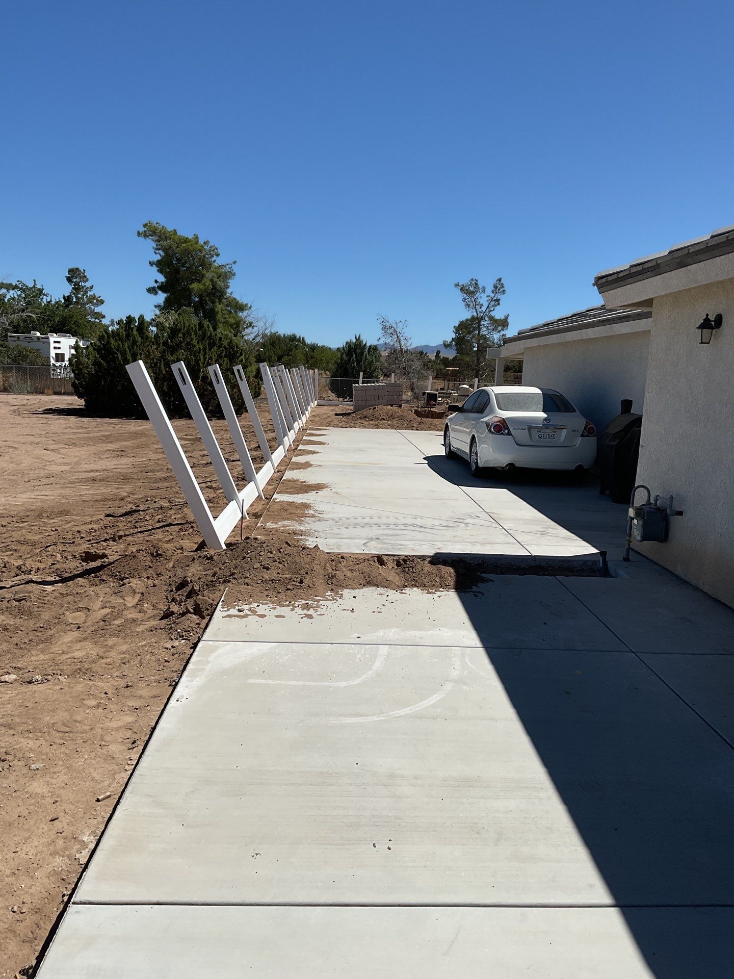 Fence Installation using Vinyl by Fence Guys Inc. 