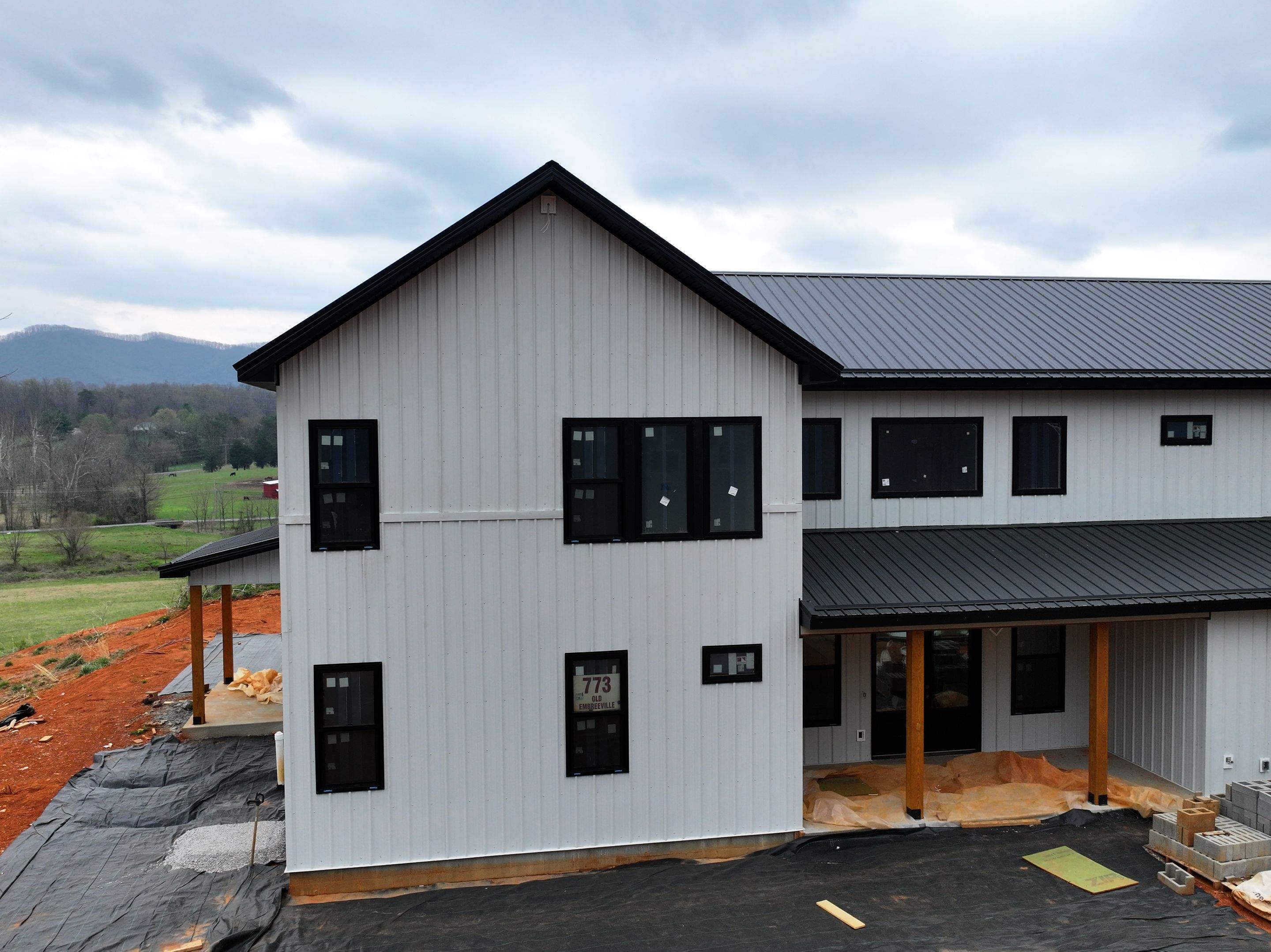 Titus Jr Residence by Omnia Roofing