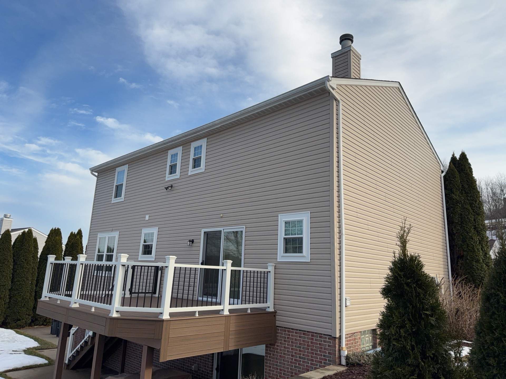Provia Cedar Peaks Vinyl Siding in Cranberry TWP by Ideal Siding Pittsburgh