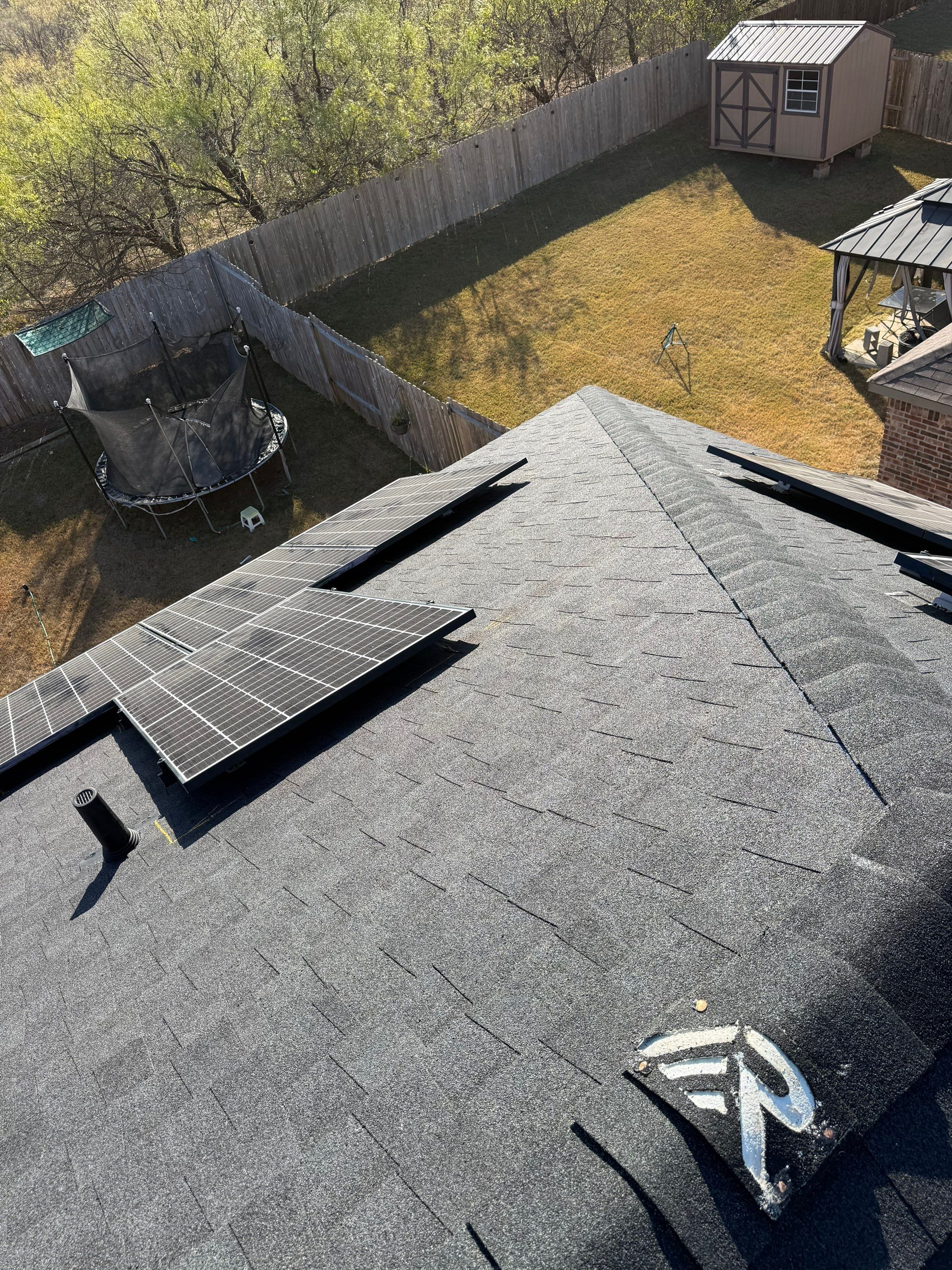 GAF Natural Shadow - Charcoal by Elite Roofing LLC