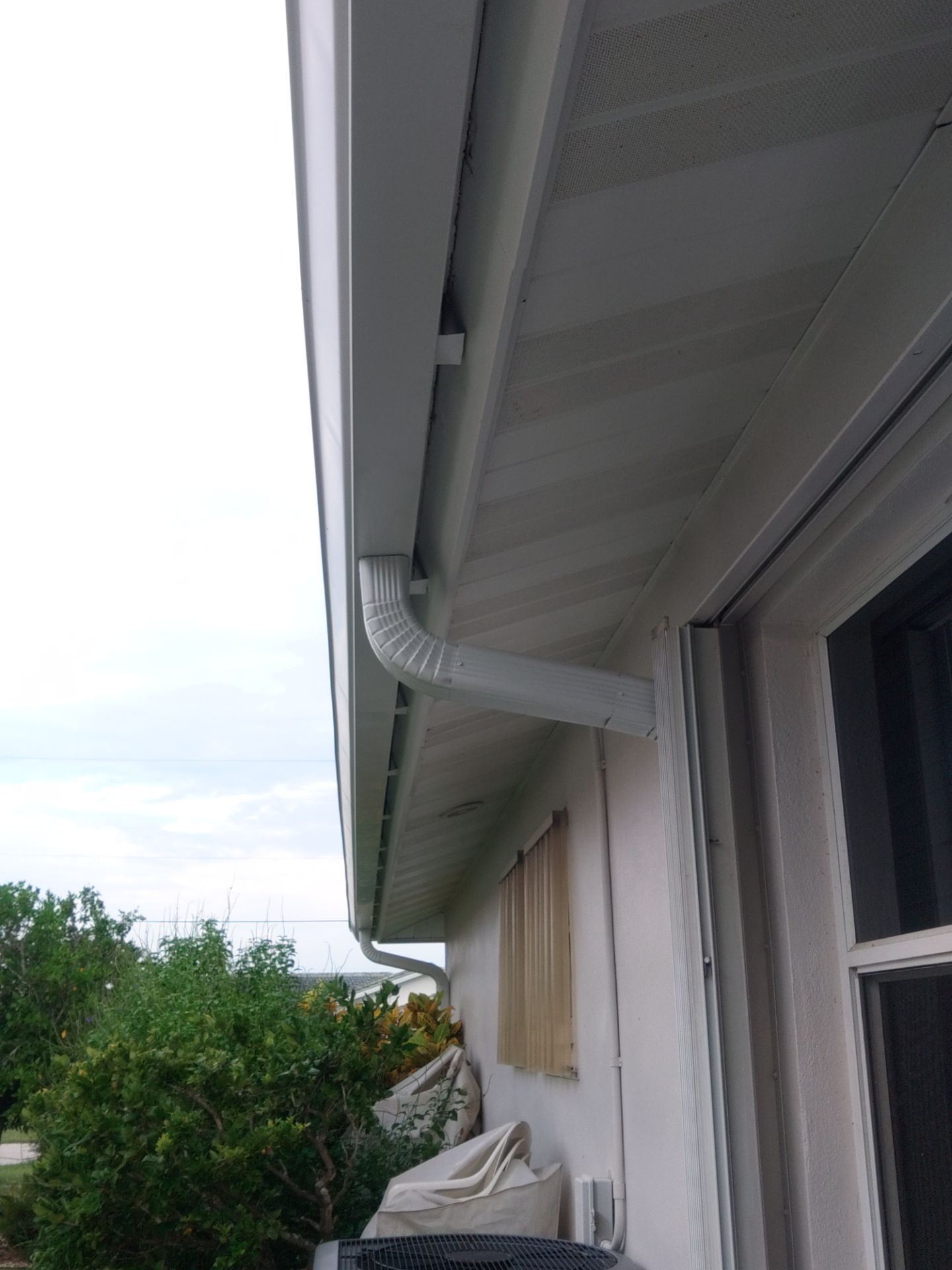 7-Inch Seamless Gutters for Punta Gorda FL by Gutter Professors