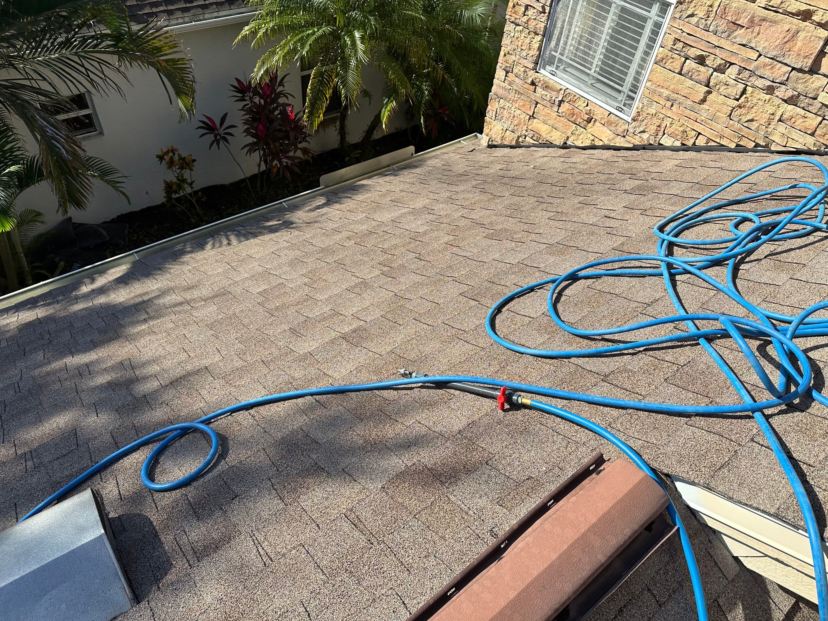 House Wash, Roof Cleaning & more Oakleaf Hammock, Ellenton, FL | Sunshine AquaWash by Sunshine AquaWash