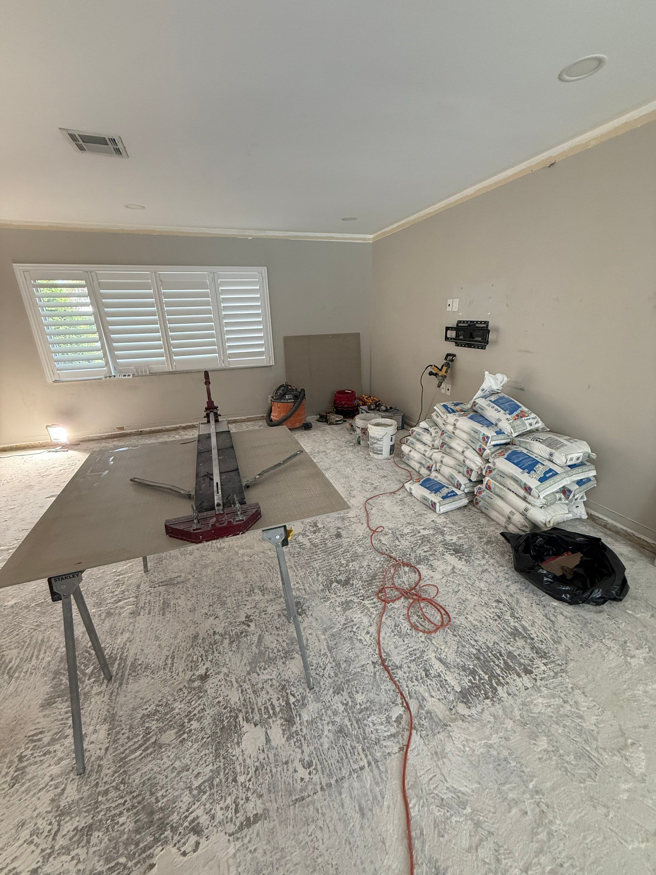 48x48 Flooring - East Boca Raton by Hevi Tile