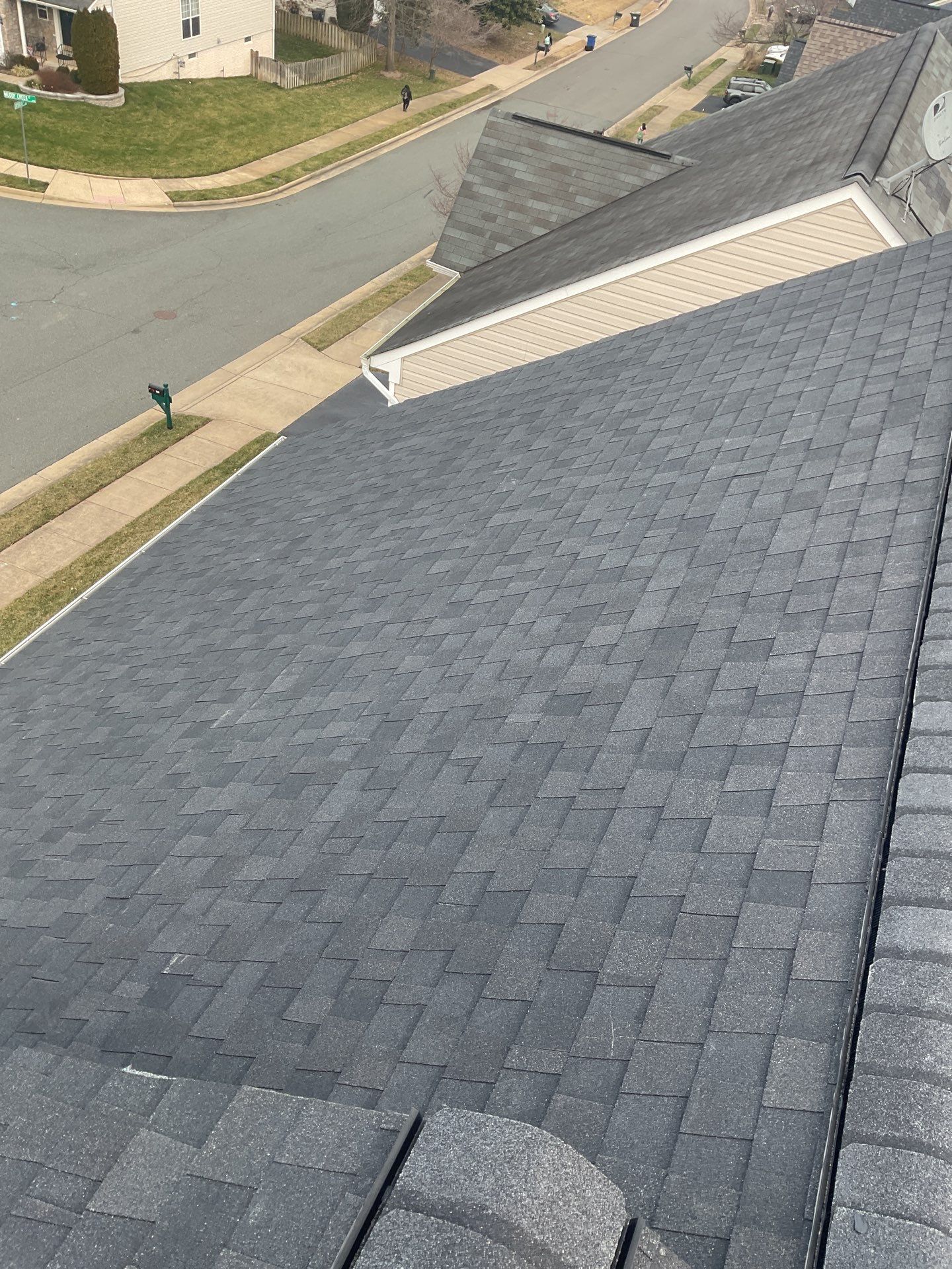 Woodbridge CertainTeed Landmark Roof in Charcoal Black by RM Banning, Inc.