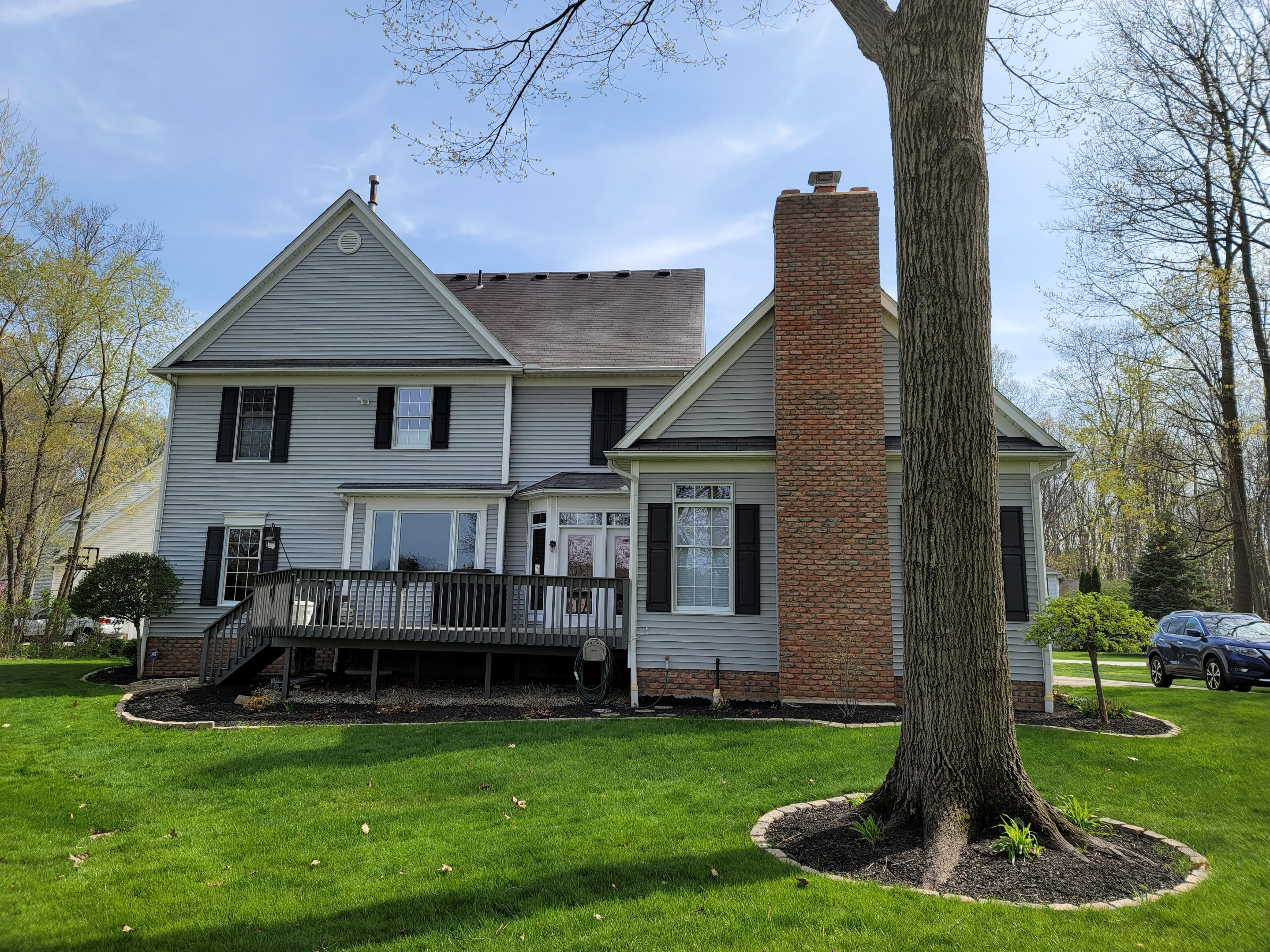 Brand: Atlas Pinnacle Color: Pristine Socthgard Pewter Drip: Black by Eagle Eye Roofing