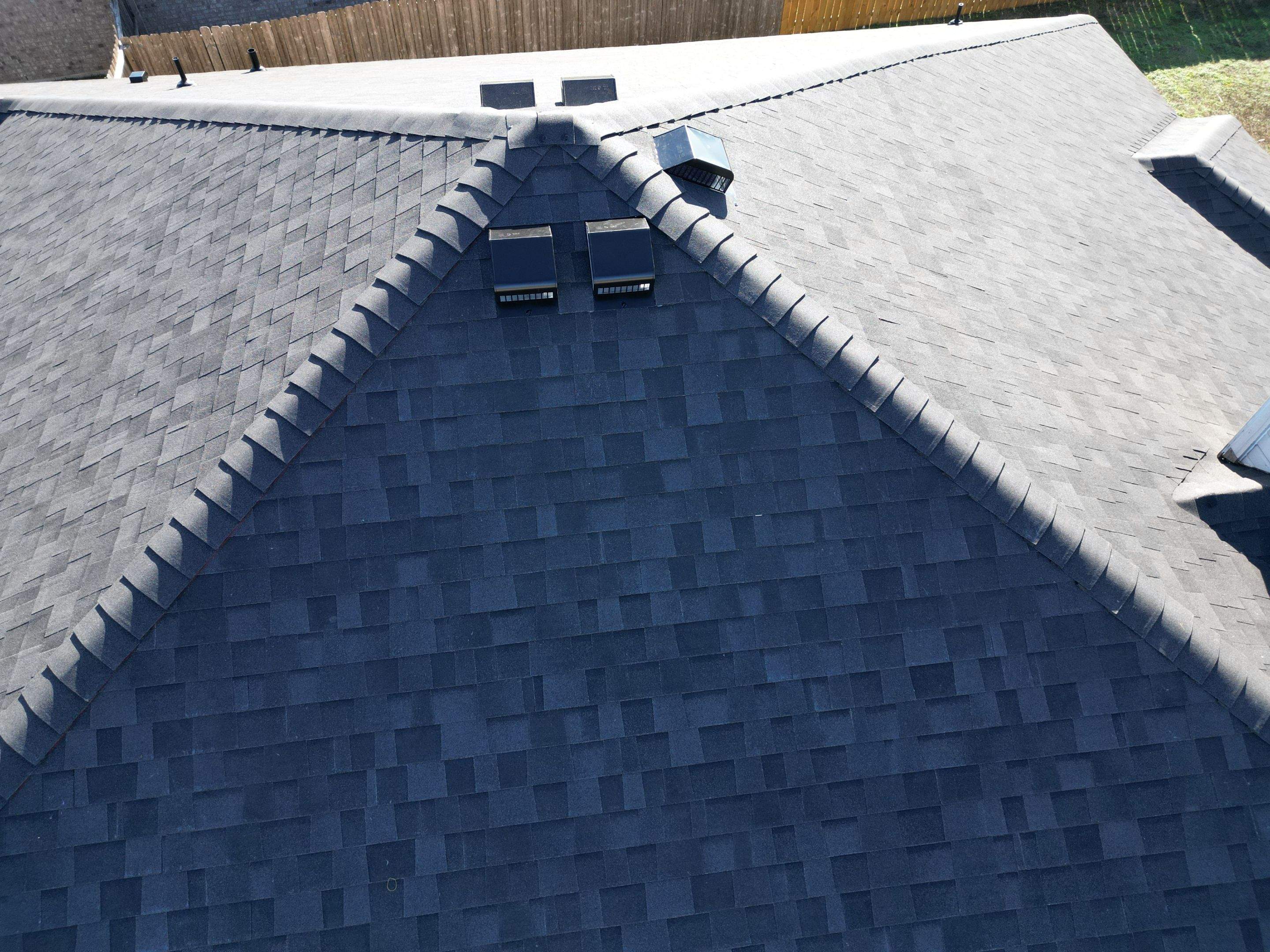 Onyx Black - Owens Corning TruDefinition Duration by RoofsOnly.com