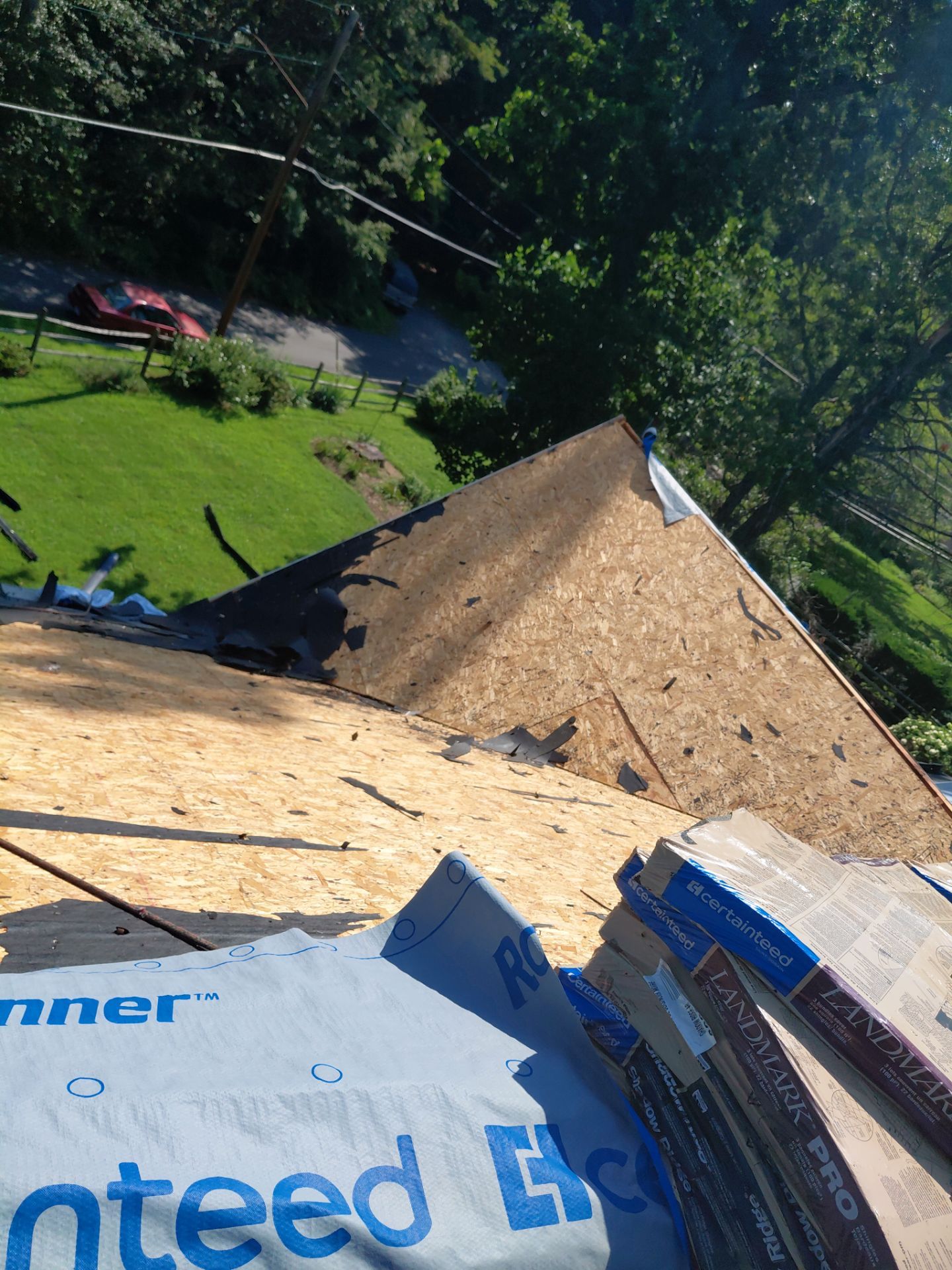 Lorton: Residential Roof with CertainTeed Landmark Pro in Max Def Moire Black by RM Banning, Inc.