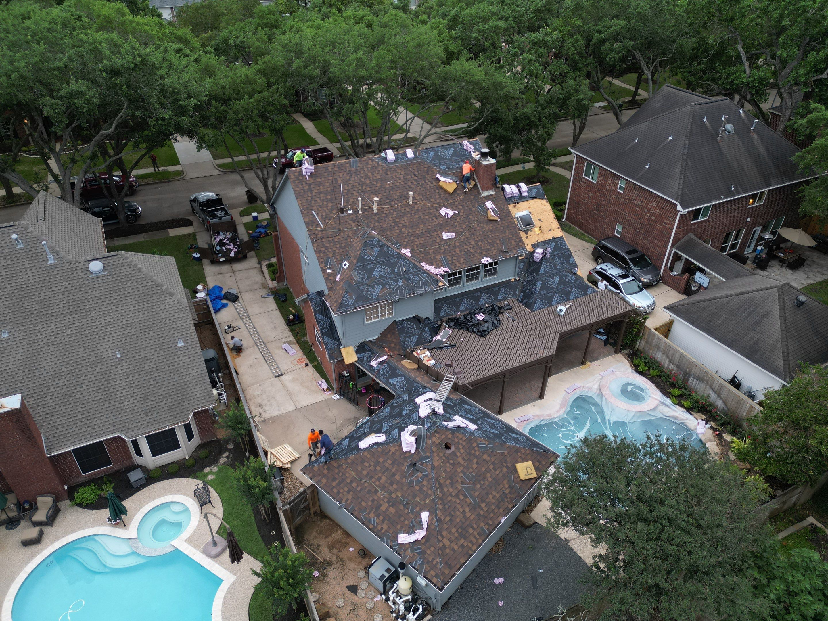 OC Duration Brownwood by HHH Roofing & Construction
