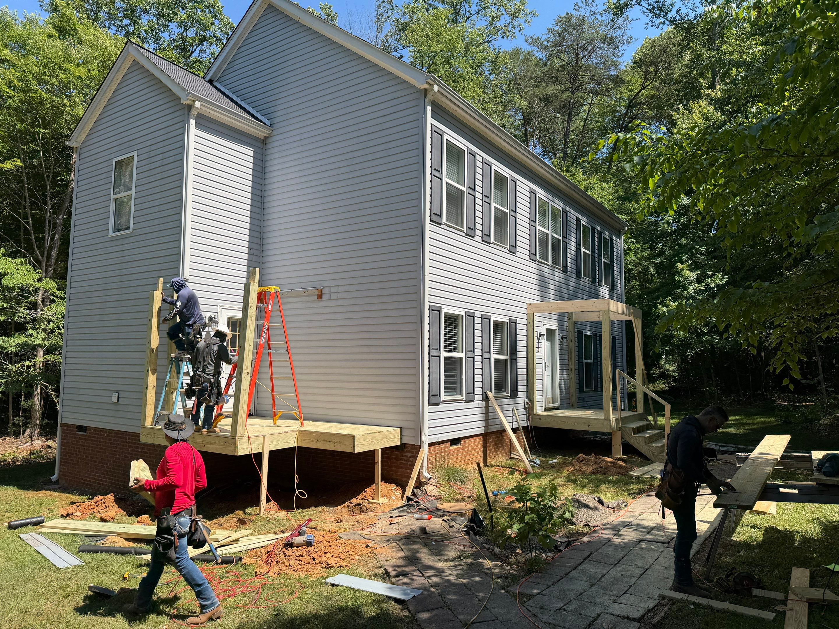 Screen Porch and Matching Front Entry Addition in Chapel Hill by The Remodeling Company