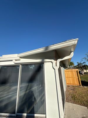 6-Inch Seamless Gutters in Sarasota FL