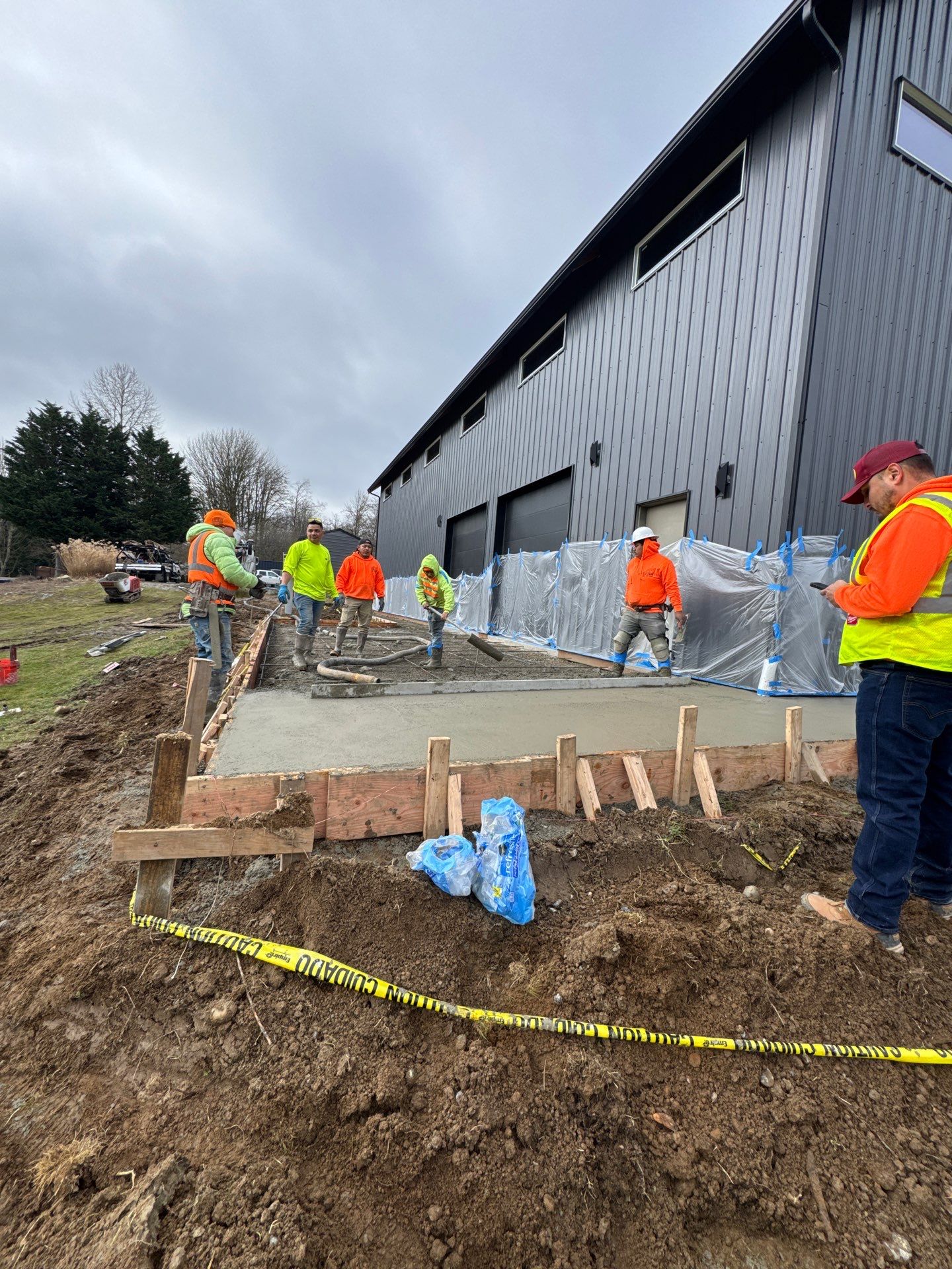 Concrete Walkway Surround and Front Patio | Snohomish  by Jireh Asphalt & Concrete Inc 
