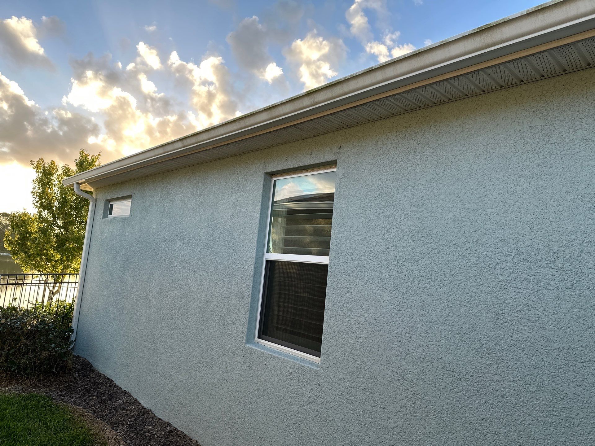 House Wash & Paver Driveway Cleaning in Trevesta Community, Palmetto, FL | Sunshine AquaWash by Sunshine AquaWash