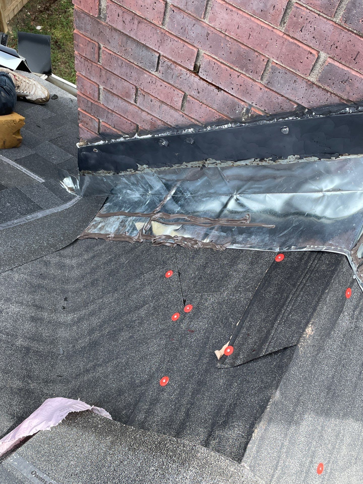 Residential Roofing Installation using Owen's Corning Duration (Lifetime) Shingles by Roof Repair Company