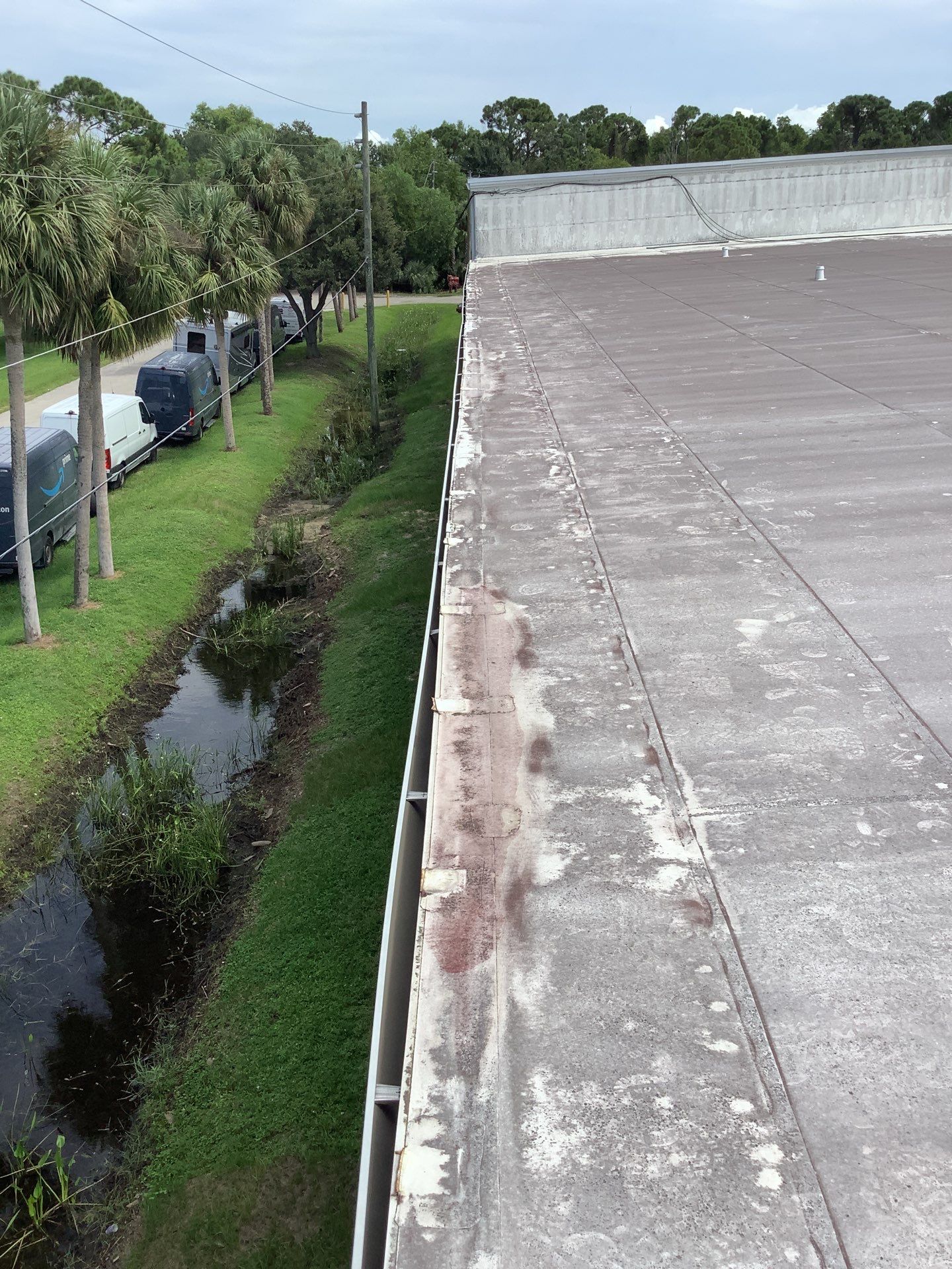 Aluminum Seamless Gutters using Seamless Aluminum Gutters in Fort Myers FL by Gutter Professors
