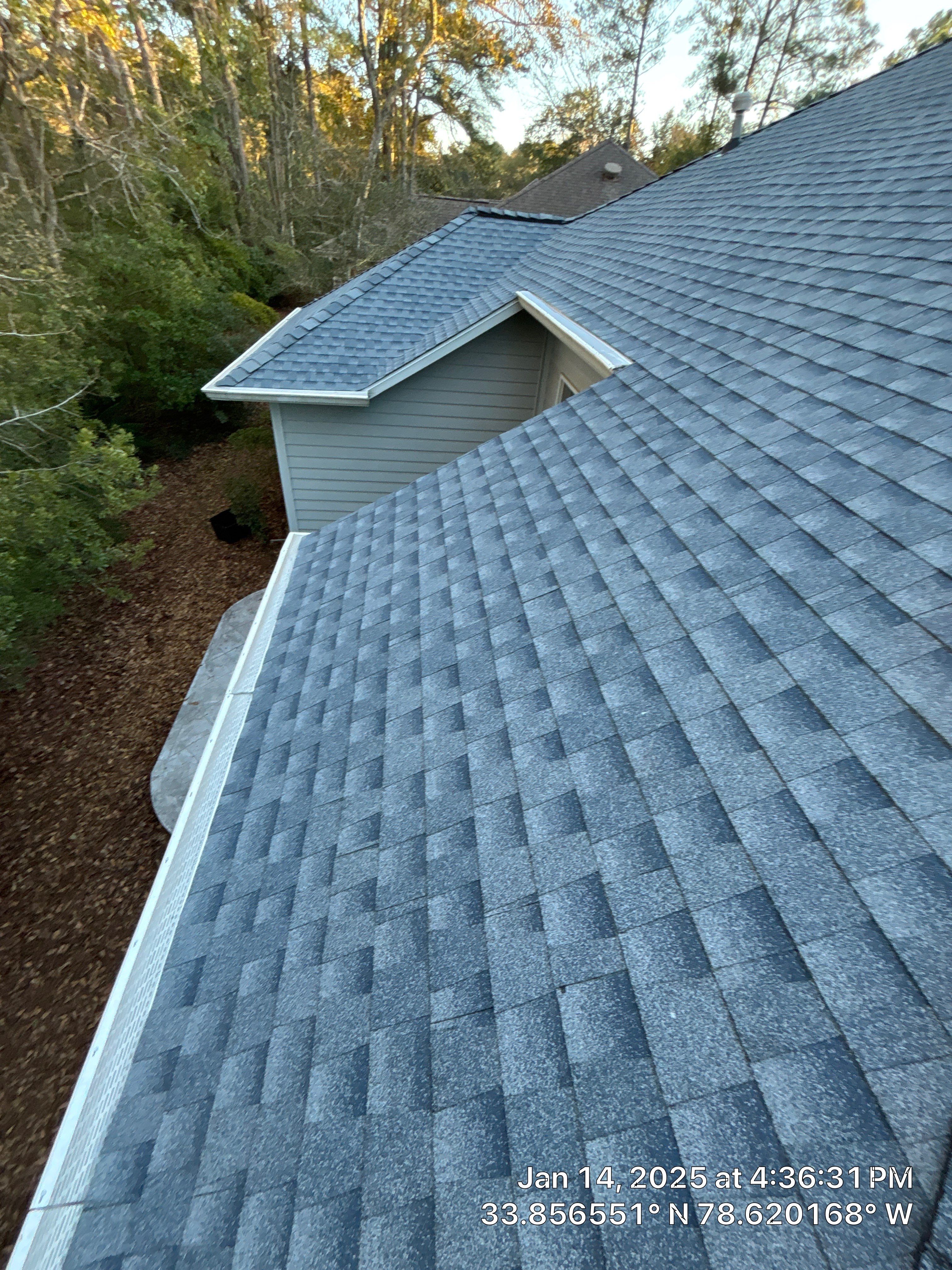 GAF HDZ - Biscayne Blue by Linta Roofing