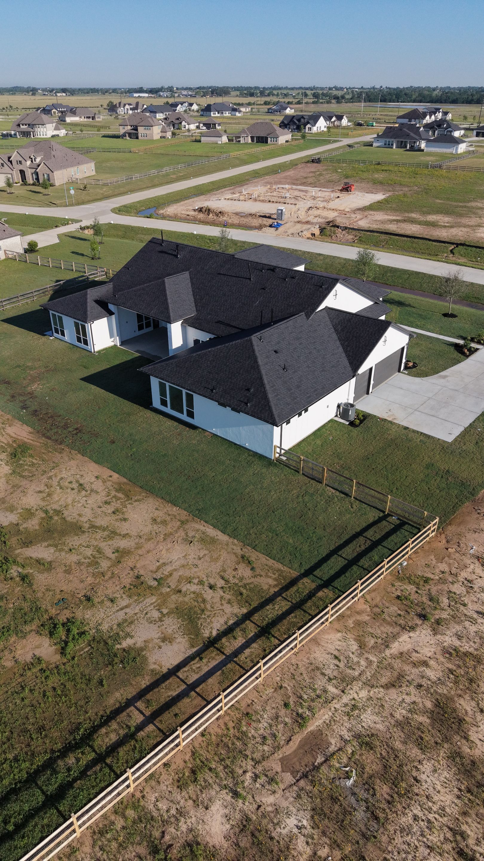 Custom Stucco Masterpiece with Precision Foam Detailing – Waller, TX by Apex Conventional Stucco Llc