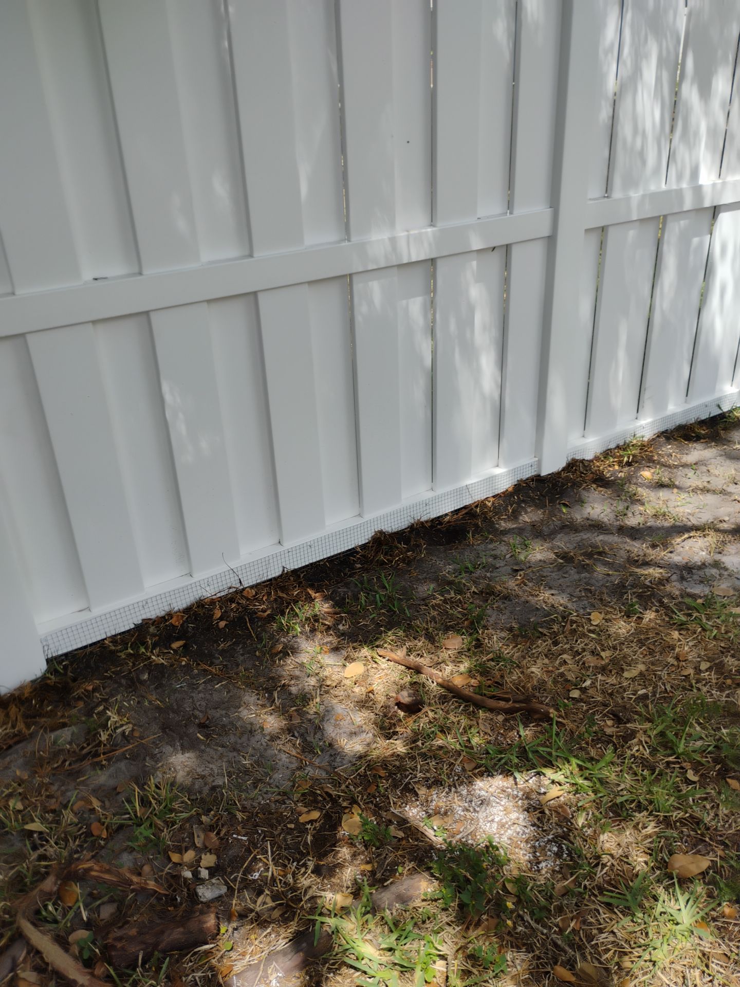 Vinyl Shadowbox Installation in Venice by True Fence LLC