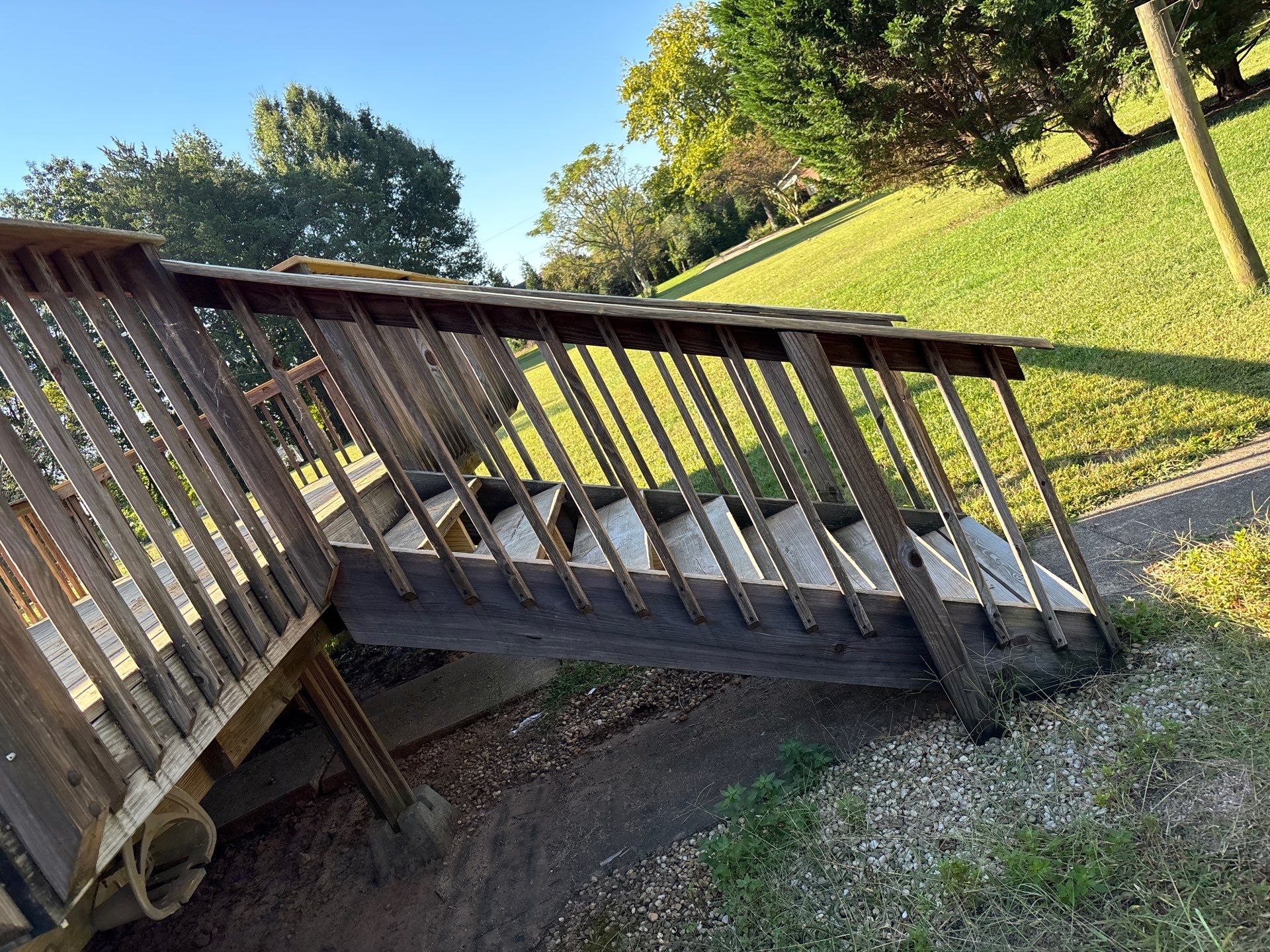 Wood Deck using Wood Sealant by DuraSeal