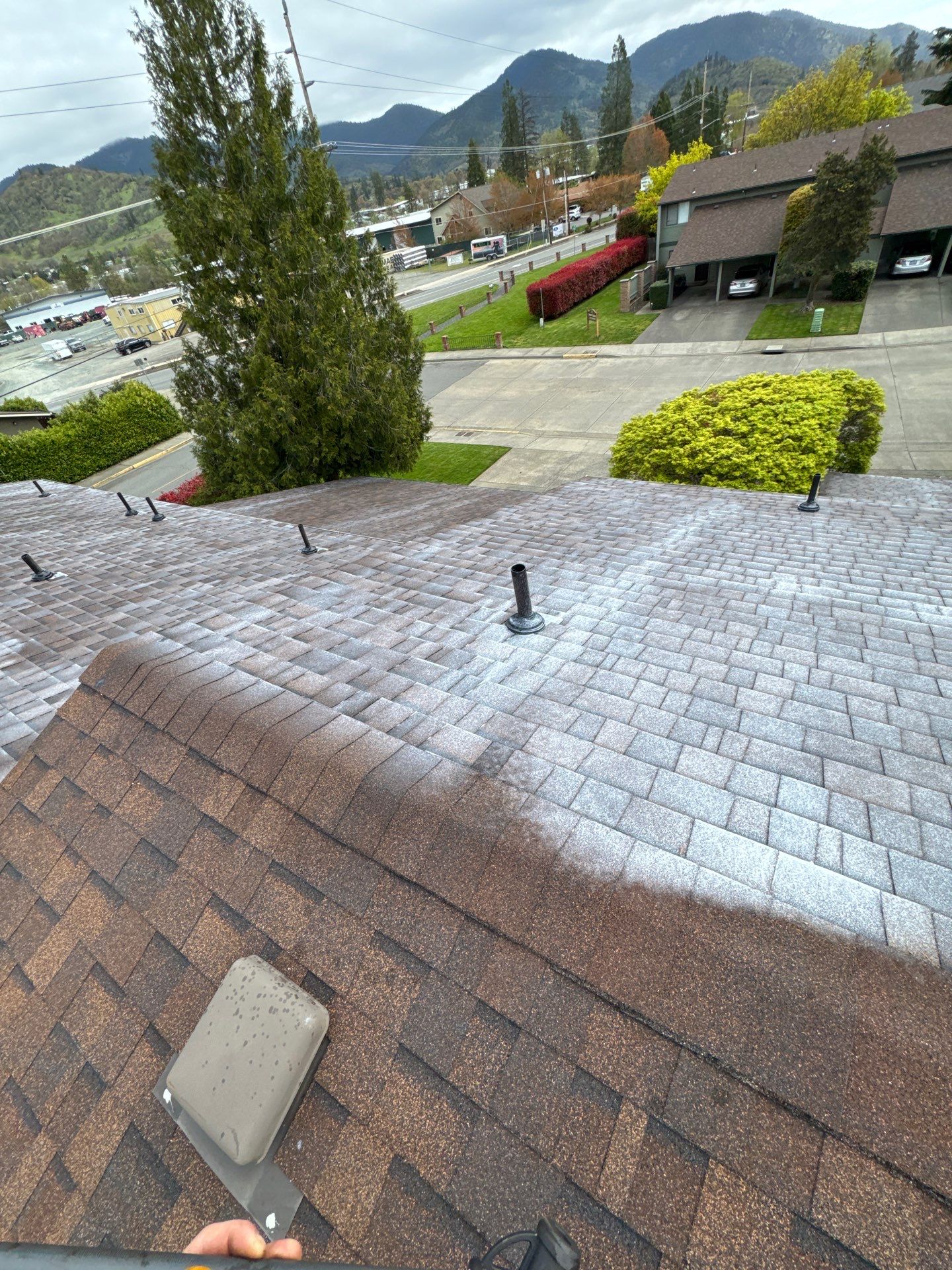 Project in Grants Pass by Roof Maxx of Grants Pass