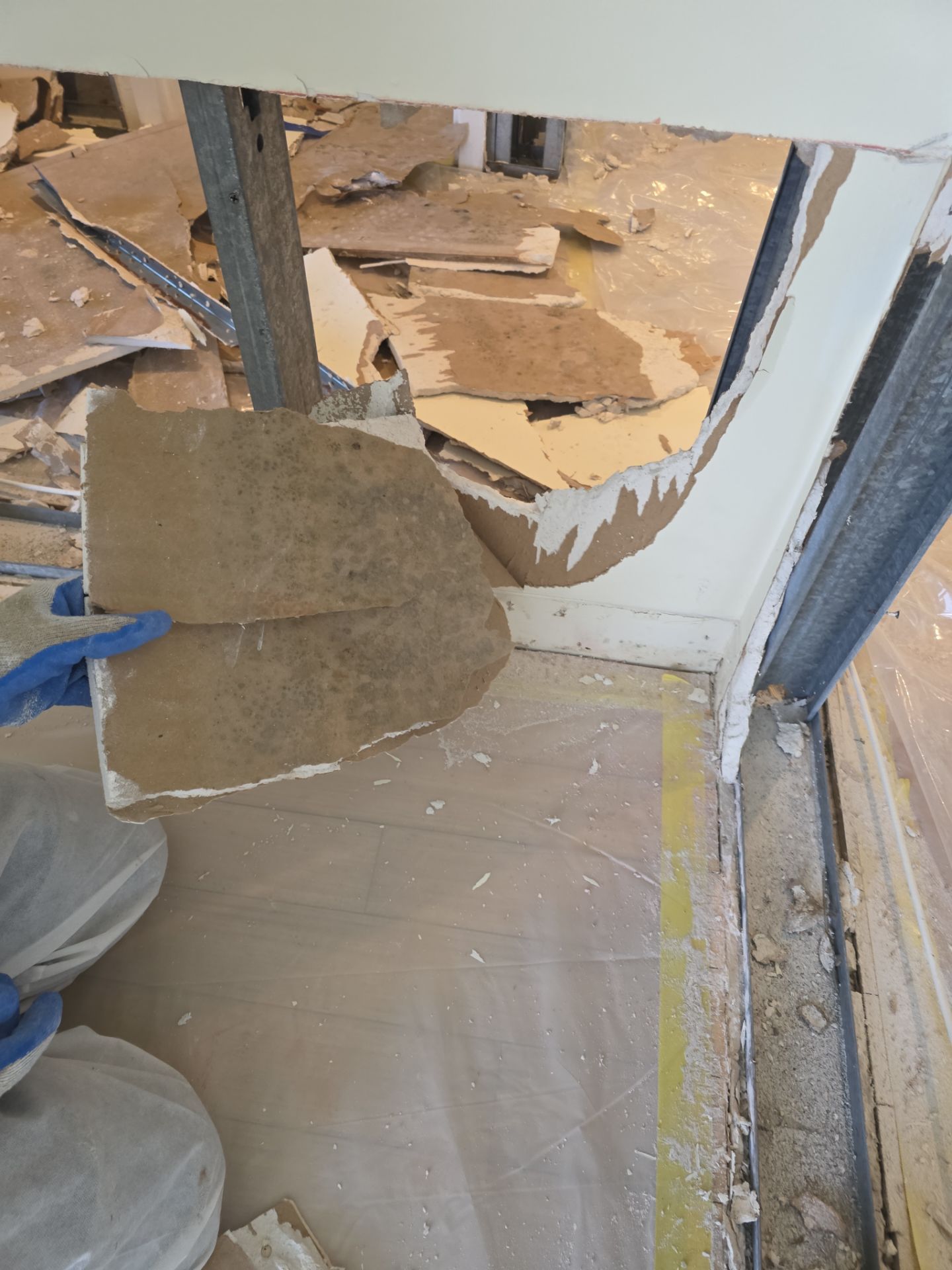 Marina Del Rey – Asbestos Drywall Removal & Flood Damage Abatement by Ramirez Demolition Services Inc