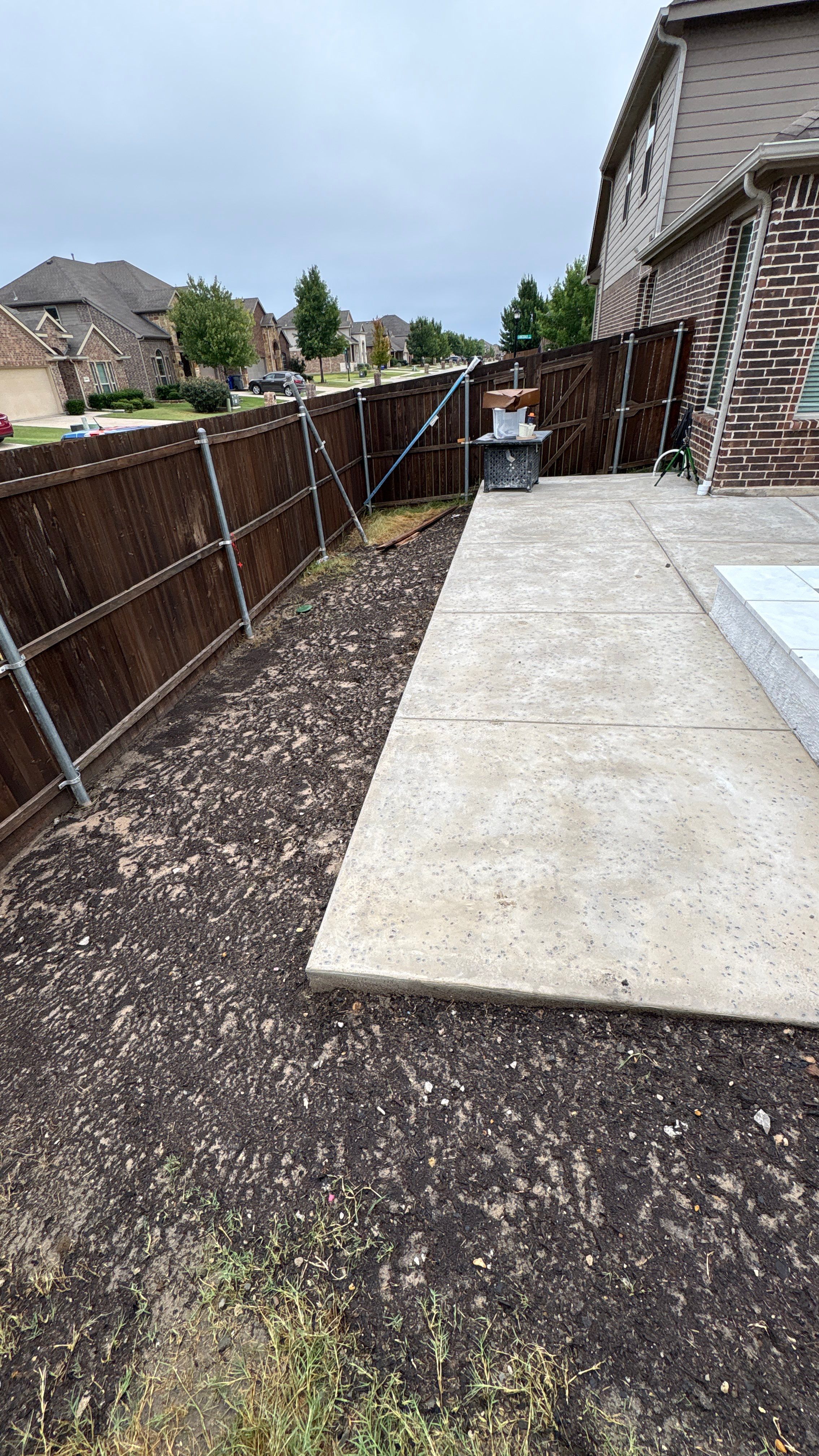 Geometric Pool with Level Spa by Pinnacle Pools and Spas - DFW