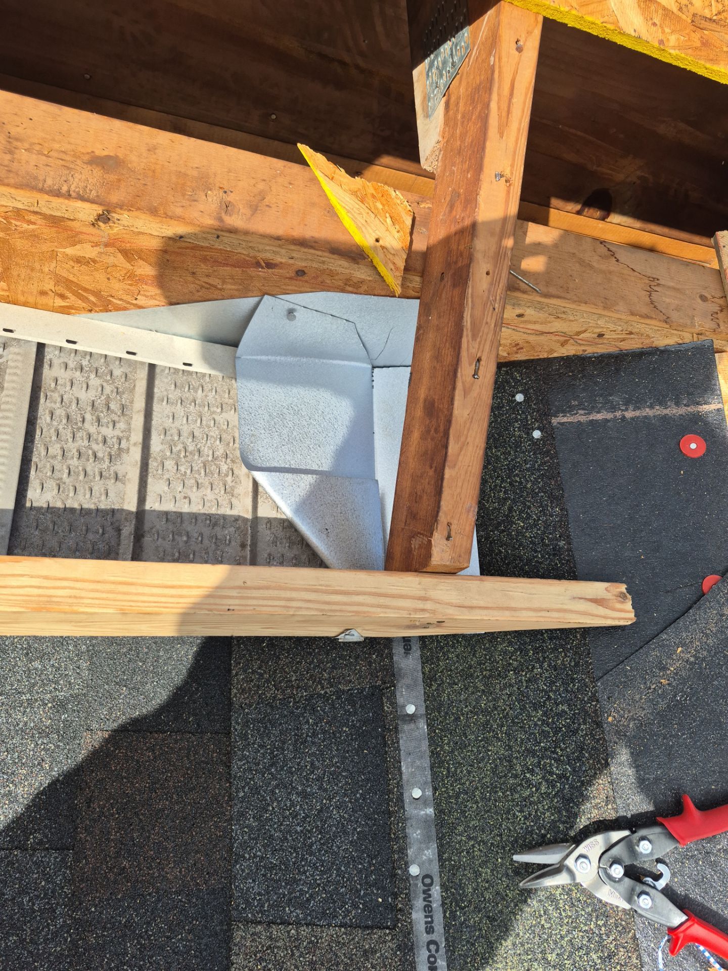 Roof Replacement in Valrico, FL by Shingle Masters Roofing