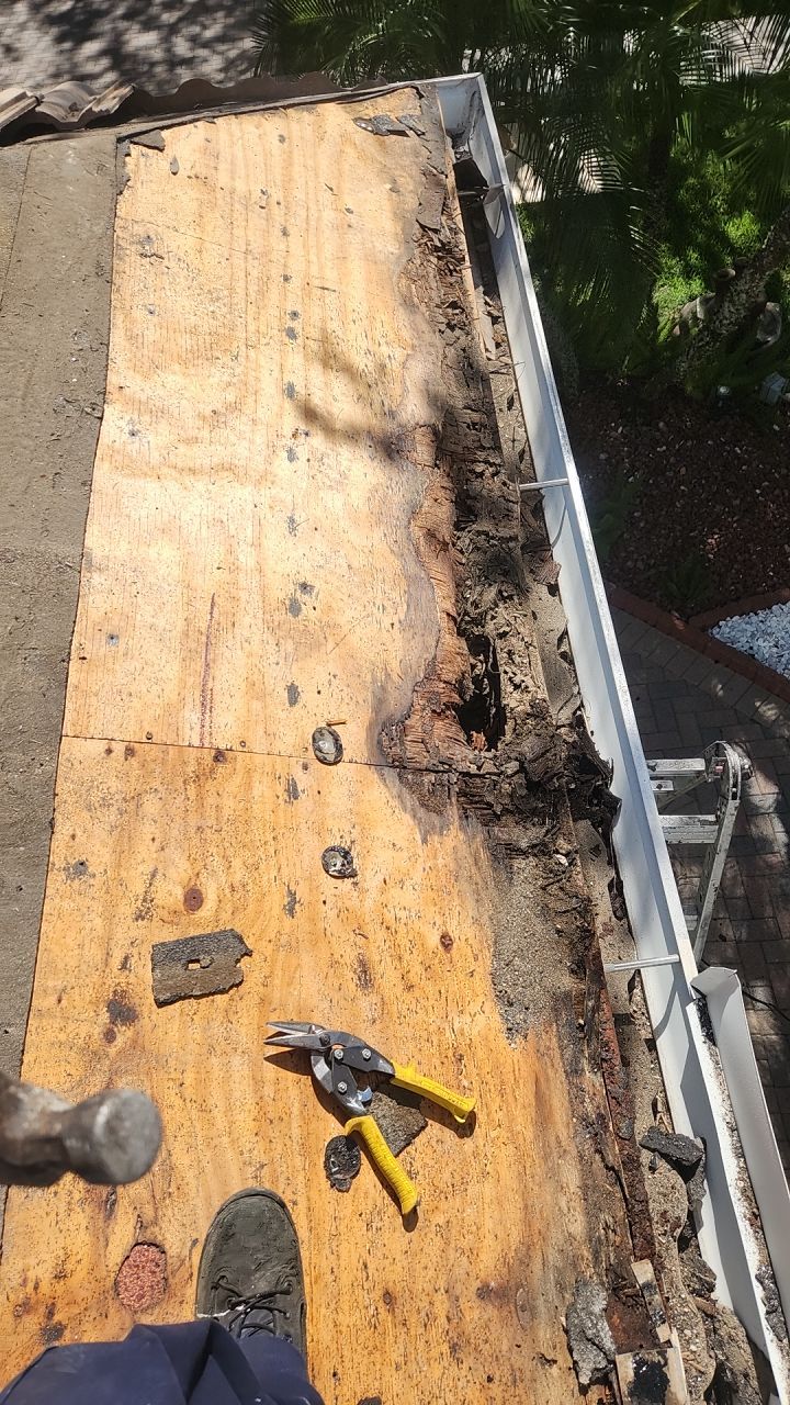 Tile Roof Repair in Boca Raton β Professional, Timely, and Reliable Service by Aastro Roofing