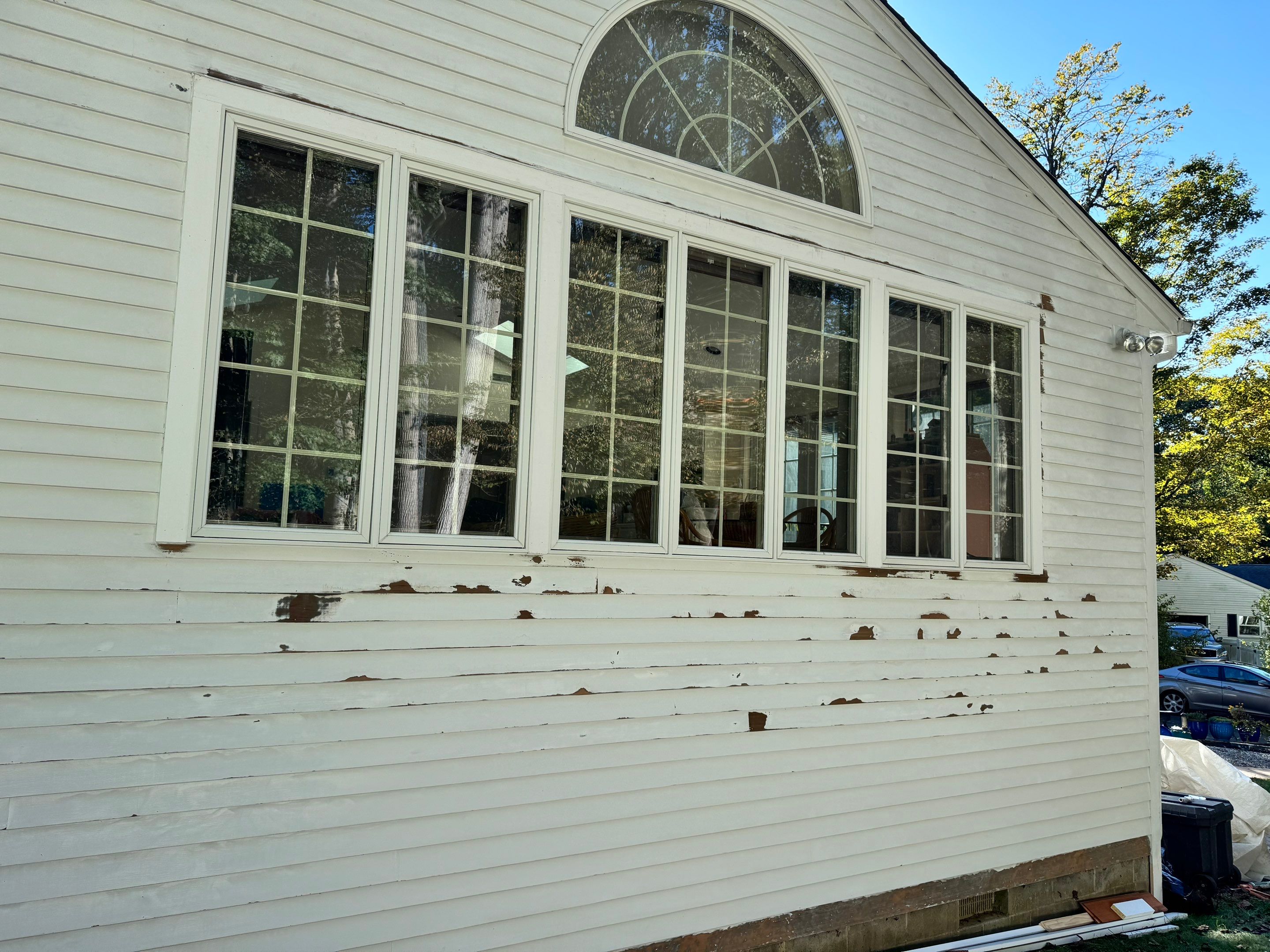 Exterior Painting using Benjamin Moore Aura Exterior by Trendy Walls Inc.