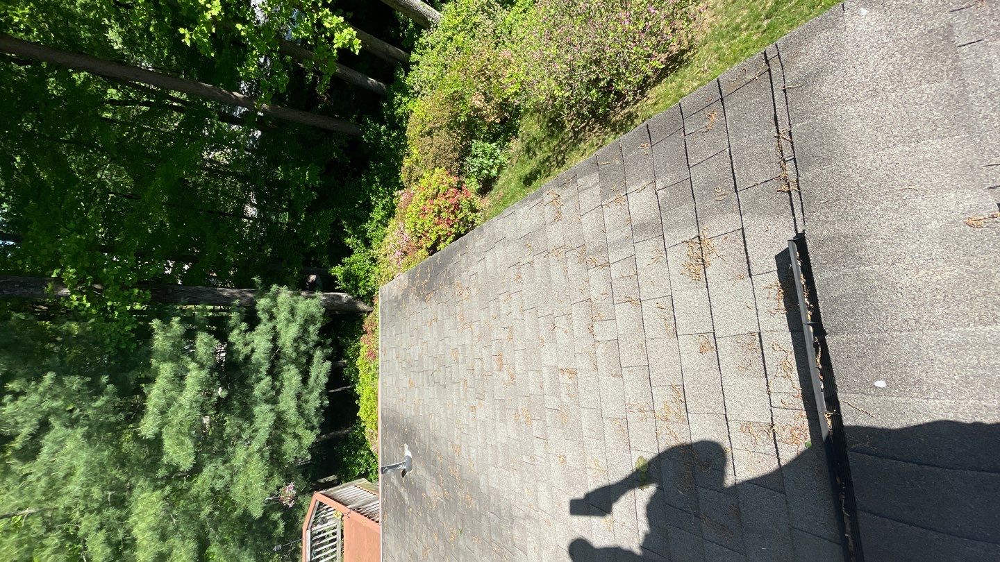 Springfield CertainTeed Landmark Weathered Wood Roof Installation by RM Banning, Inc.