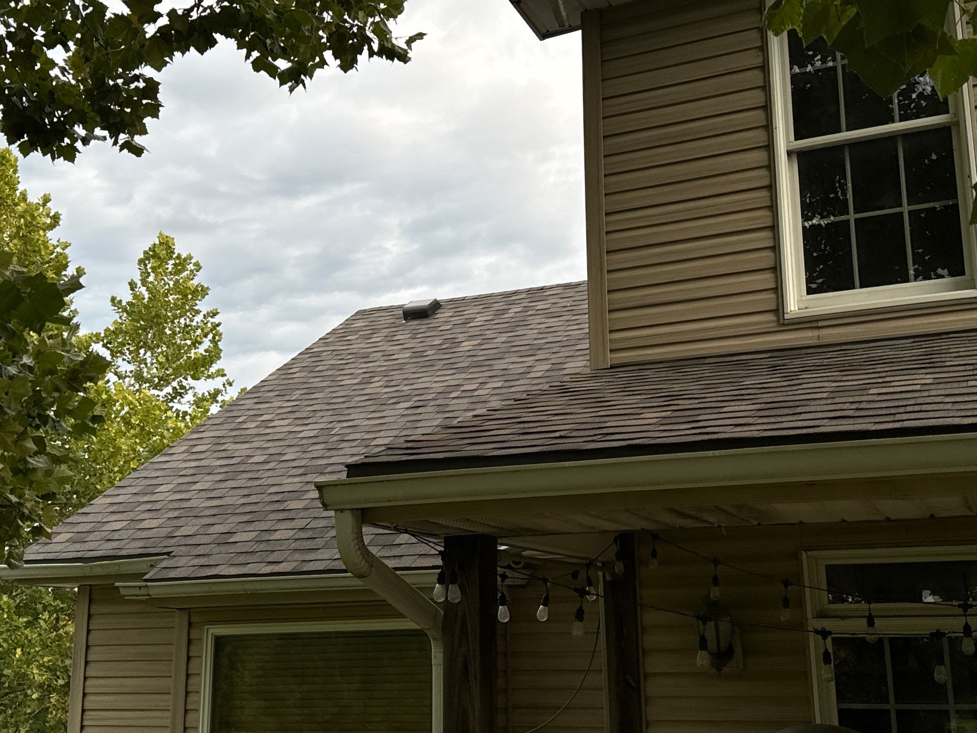 Comprehensive Residential Roof and Siding Replacement in Smithville Missouri by EEC Windows, Siding & Roofing